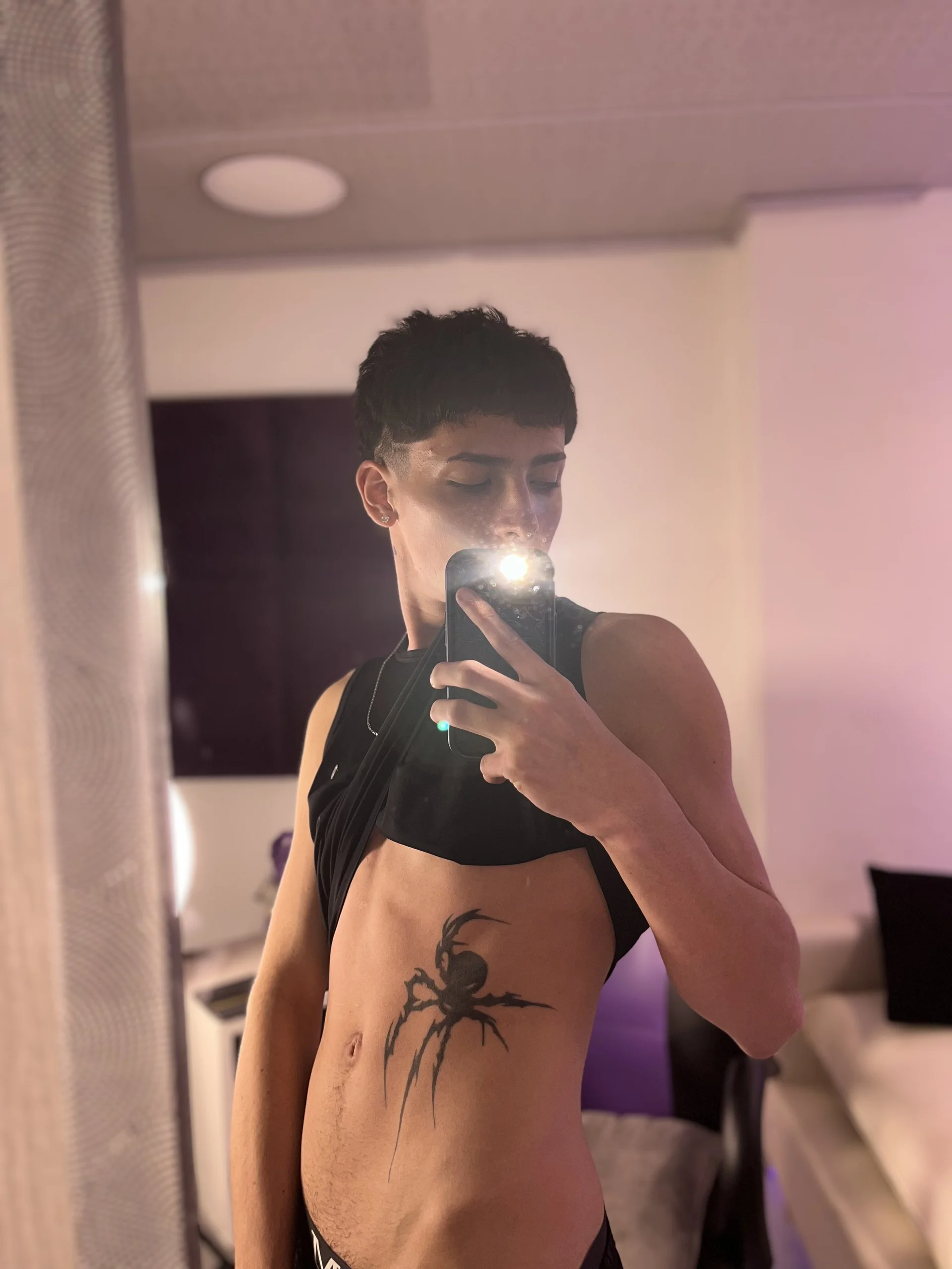 XXX Porn Photo of Nude MateoMitchell 20