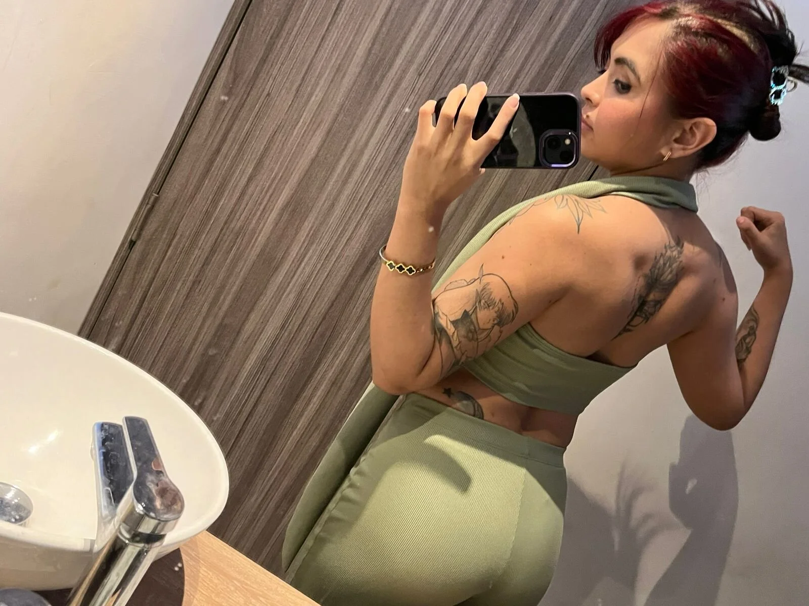 XXX Porn Photo of Nude Hinatta-Tatto1 3