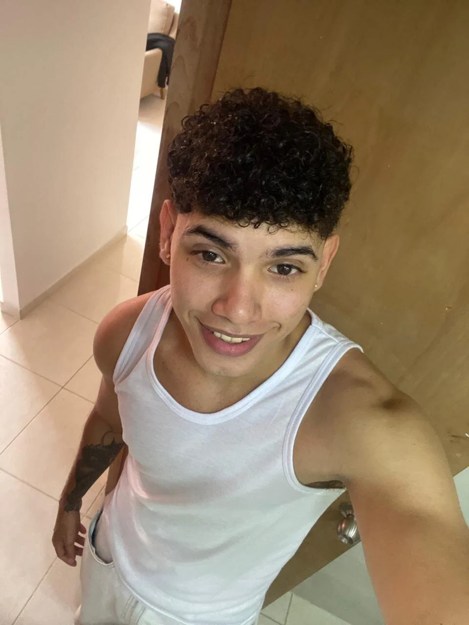 XXX Porn Photo of Nude justin_payn14 13