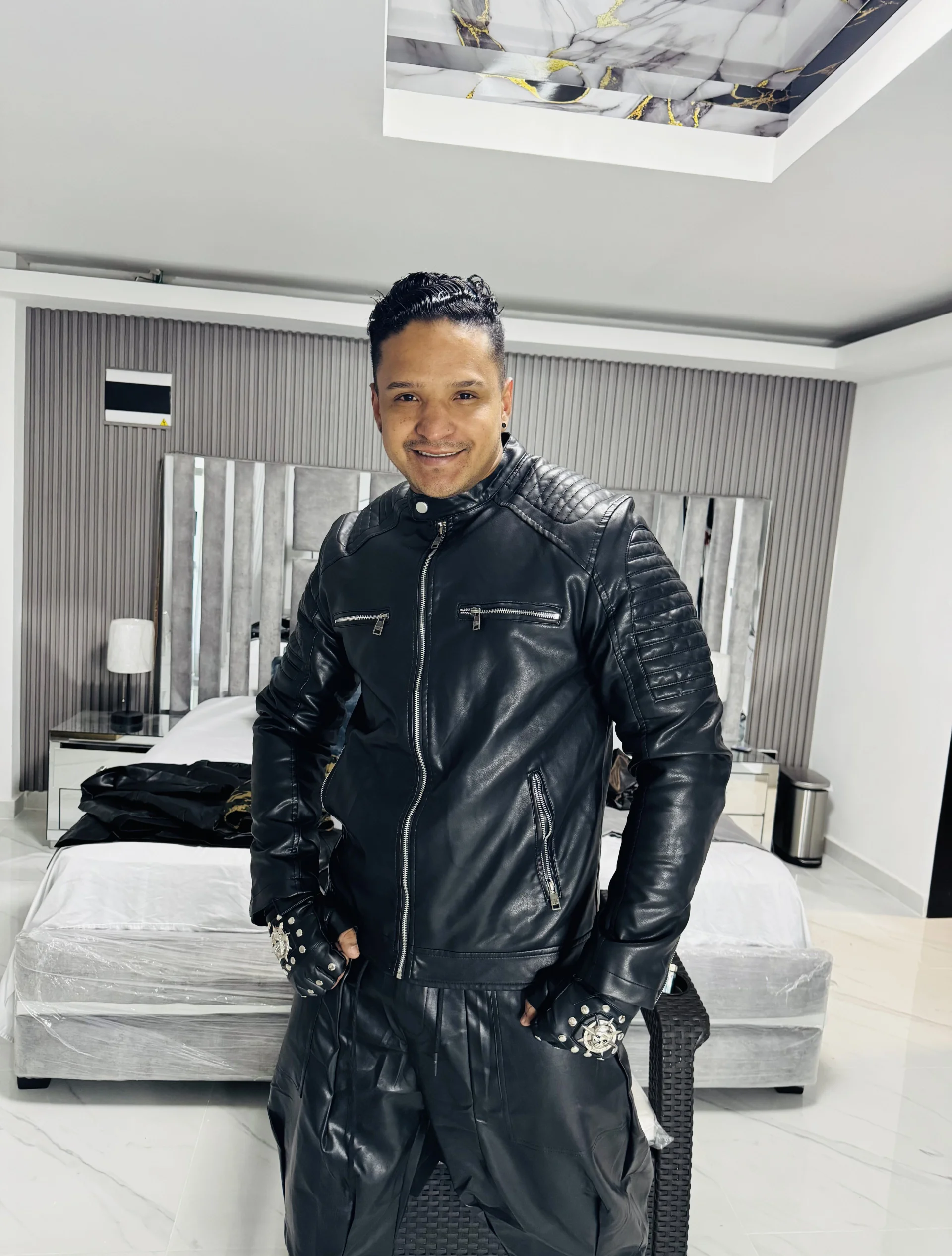 XXX Porn Photo of Nude master_leather 58