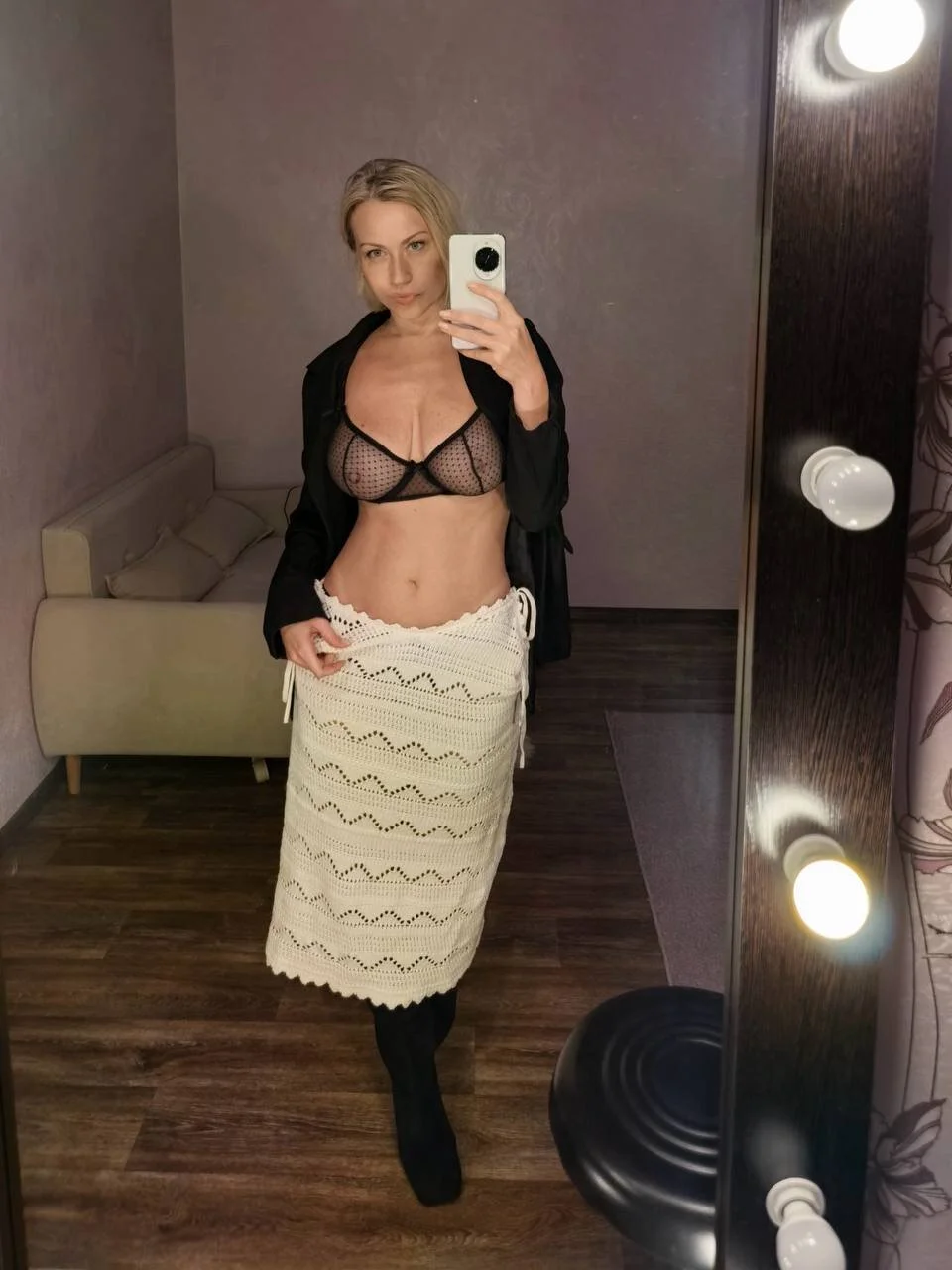 XXX Porn Photo of Nude Elle_Milfa 10