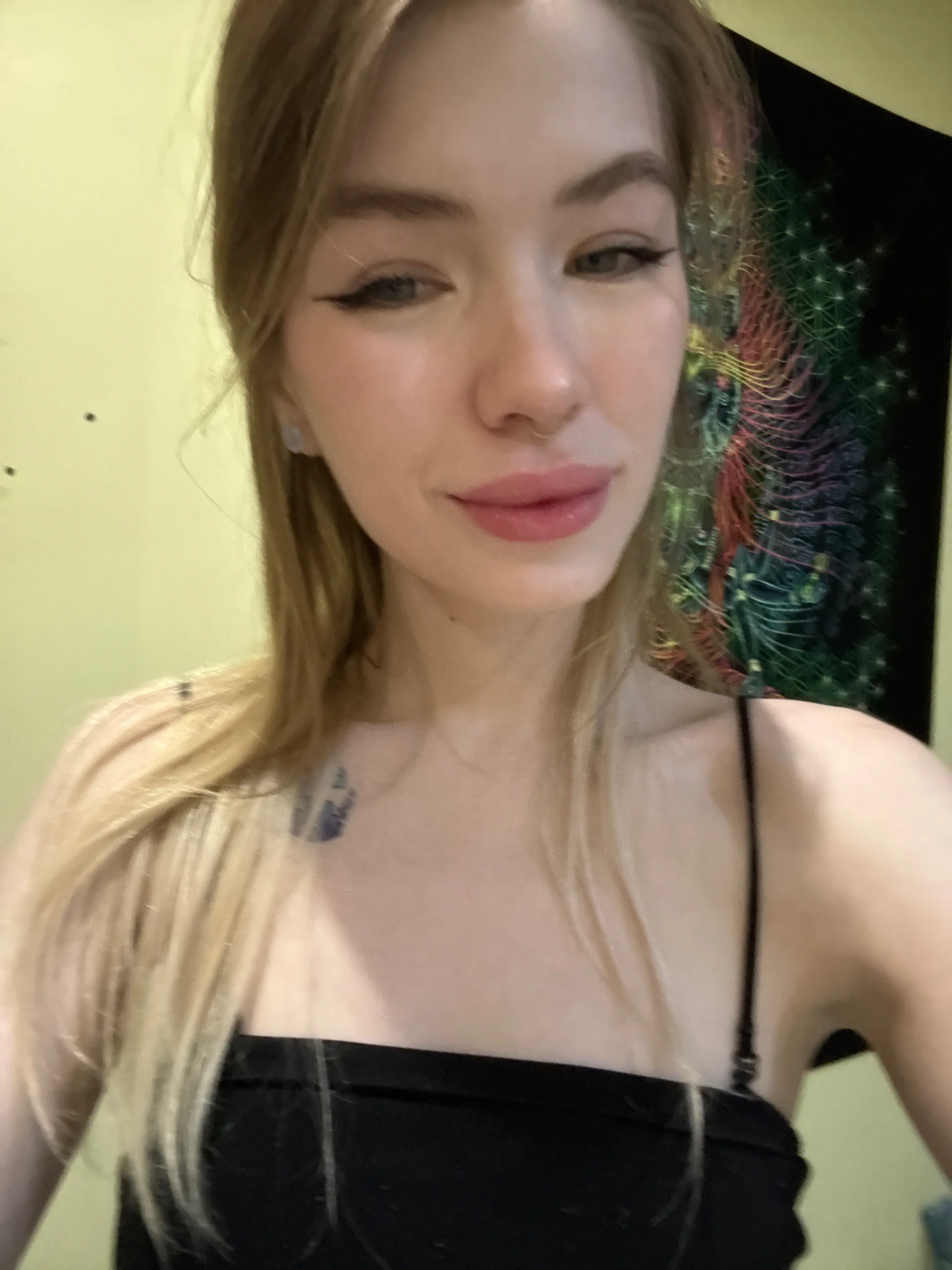 XXX Porn Photo of Nude Risky_Mia69 2