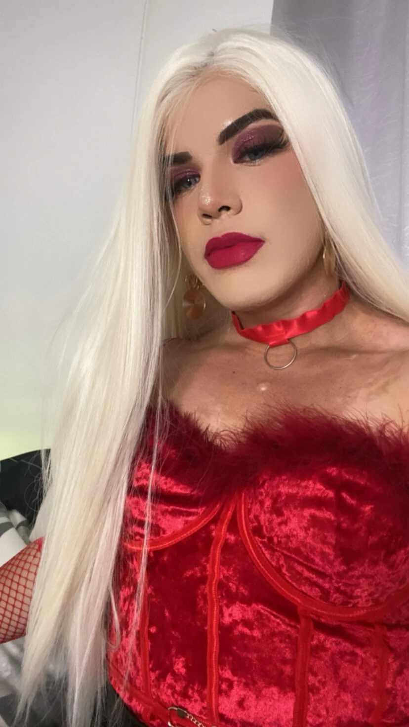 XXX Porn Photo of Nude isahilton1 14