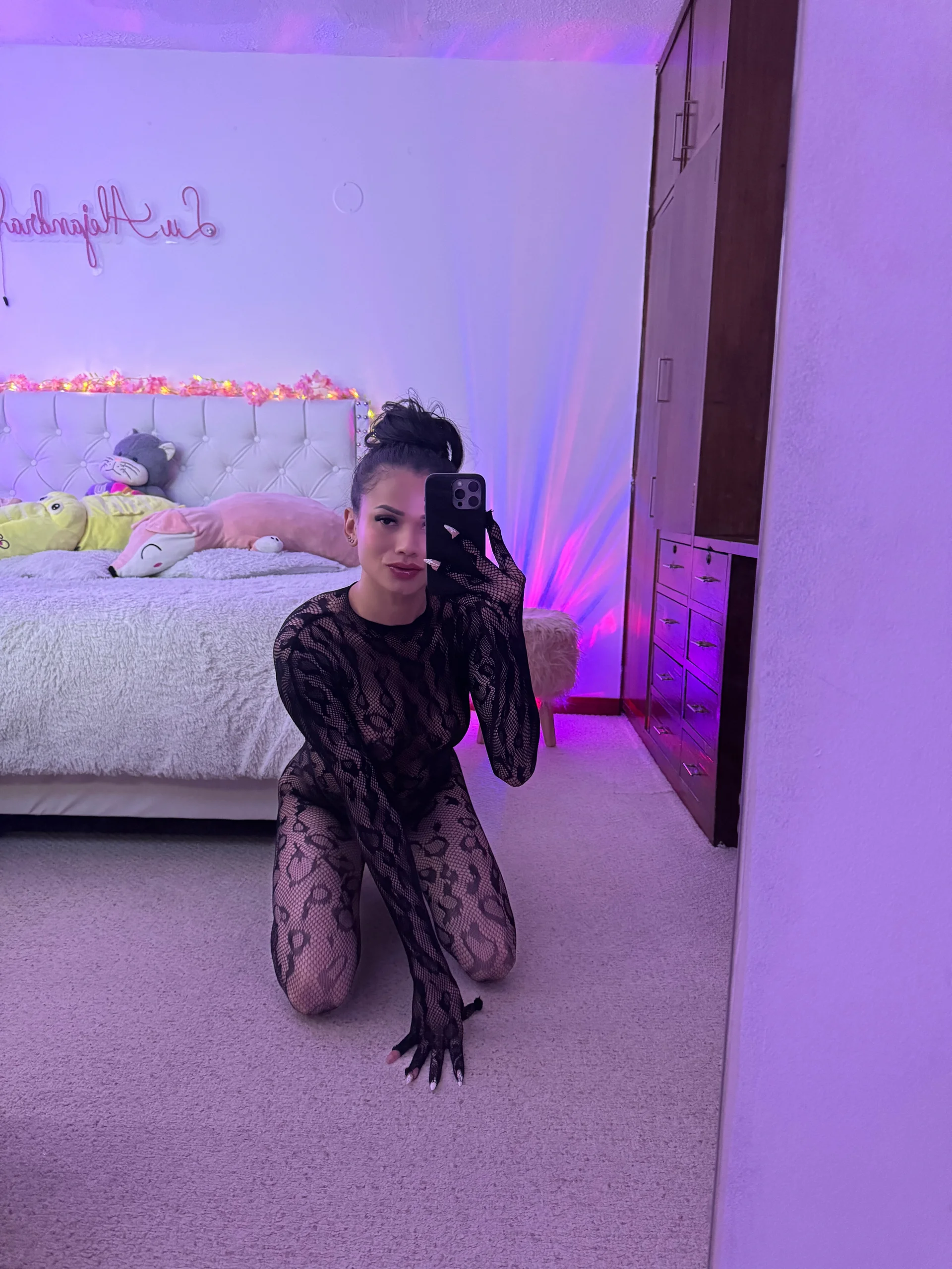 XXX Porn Photo of Nude alee_lenoxx 102
