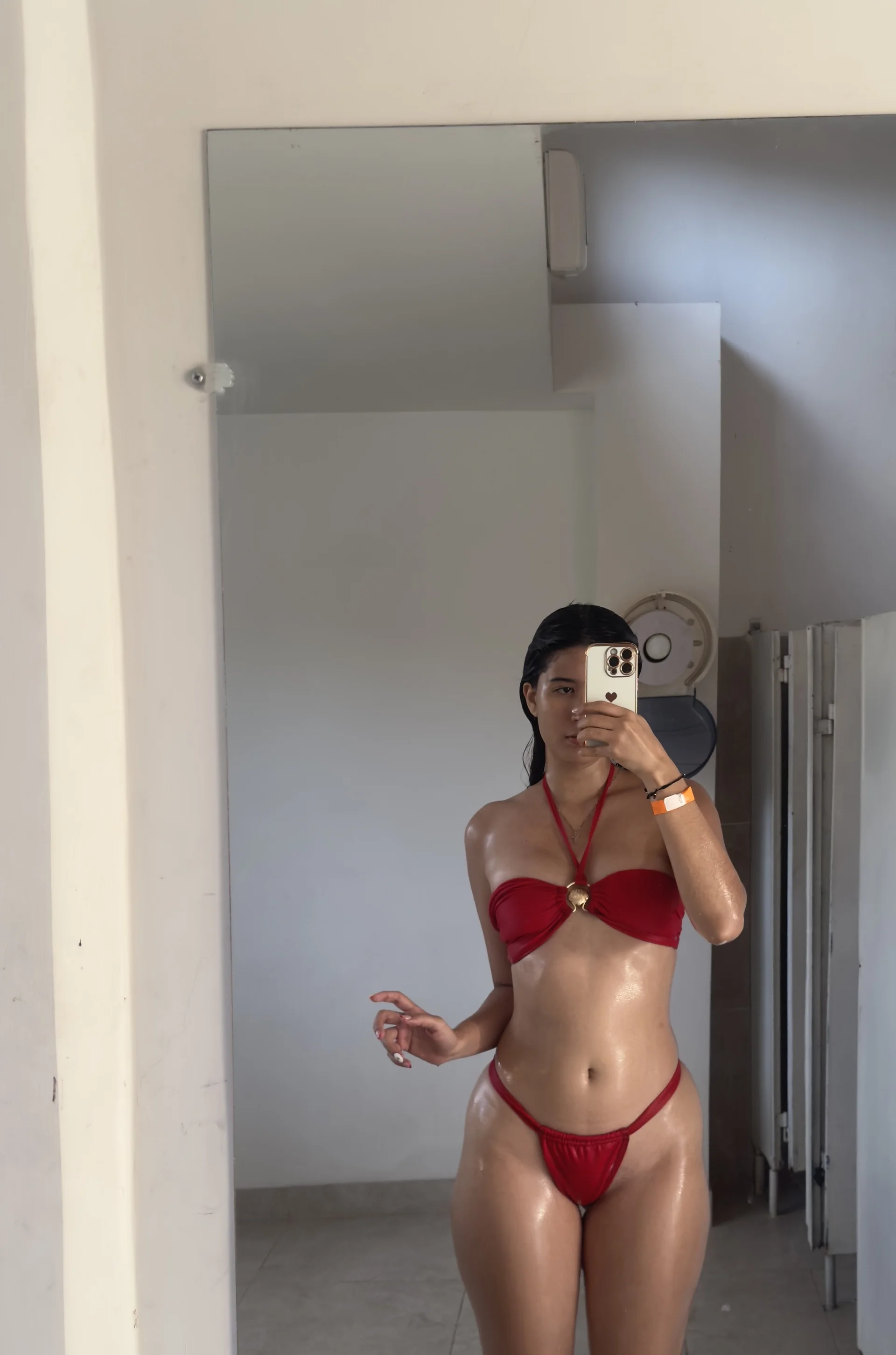 XXX Porn Photo of Nude emicute__ 1