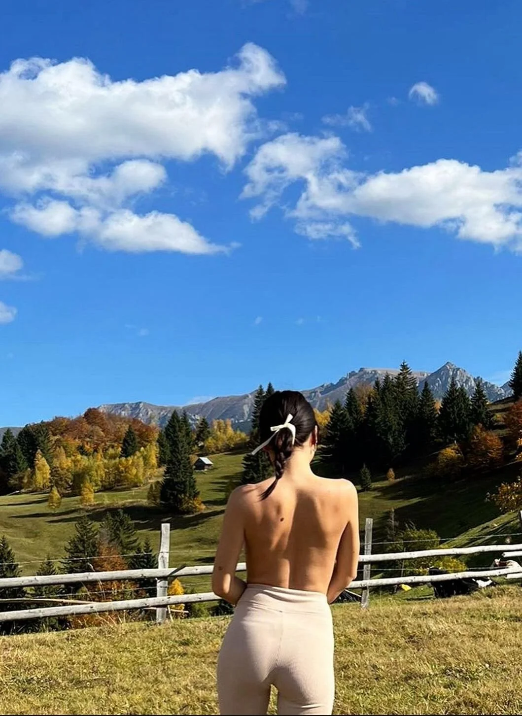 XXX Porn Photo of Nude InsideMia 94