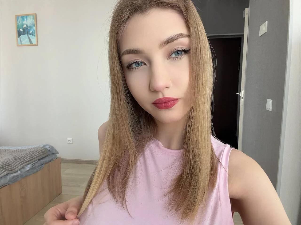 XXX Porn Photo of Nude AveryBerkson 8