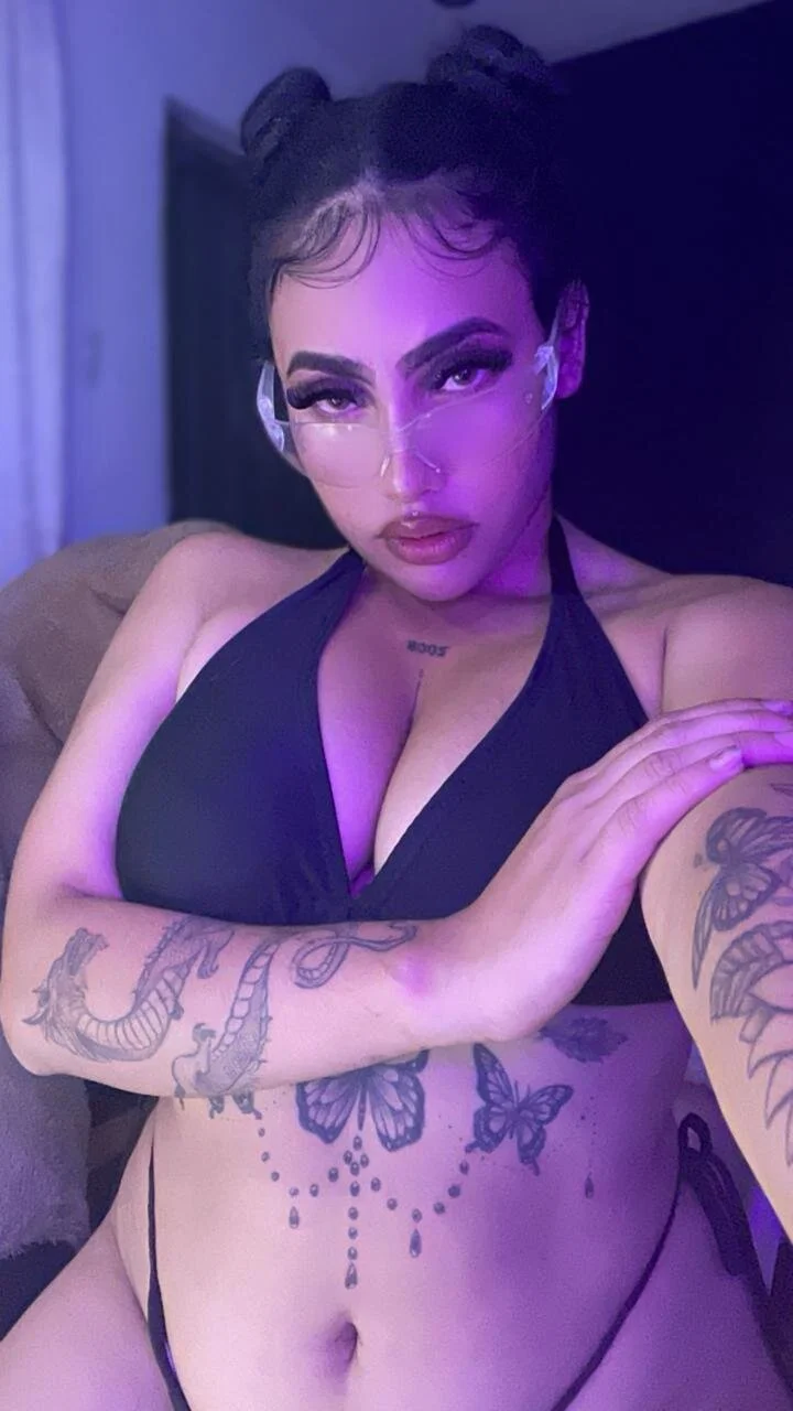 XXX Porn Photo of Nude nikky_latin 4
