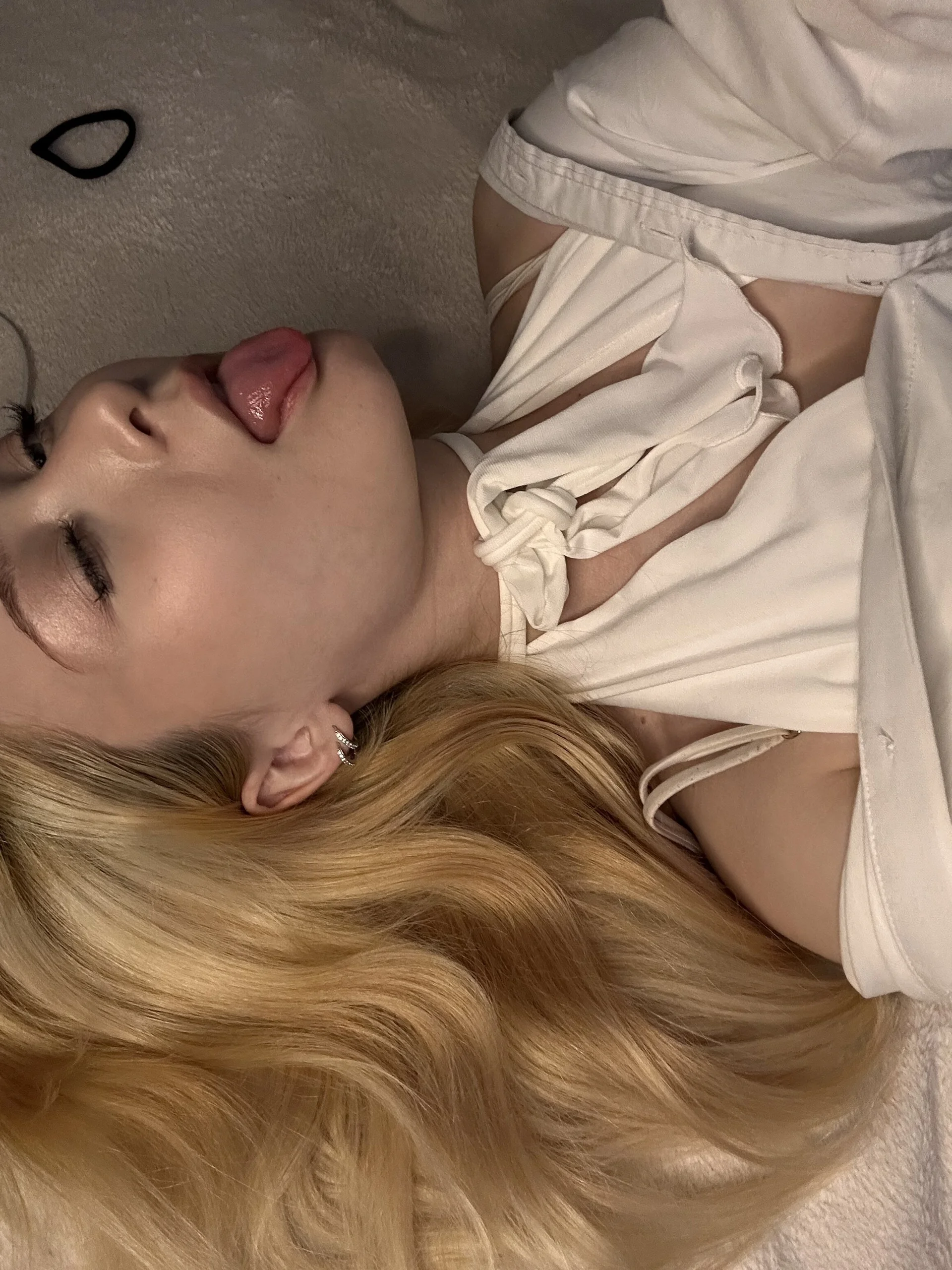 XXX Porn Photo of Nude BlissfulDreams 18