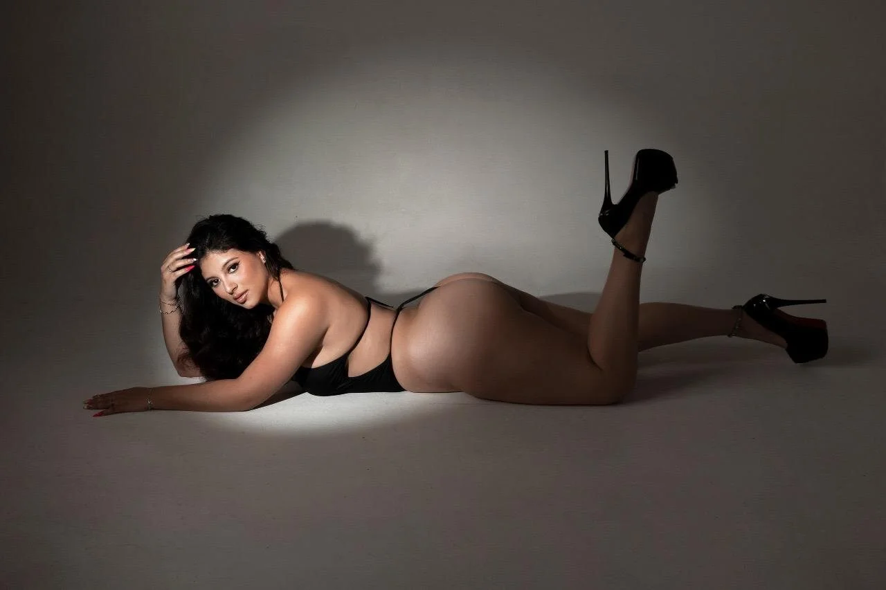 XXX Porn Photo of Nude MiiaGreys 9