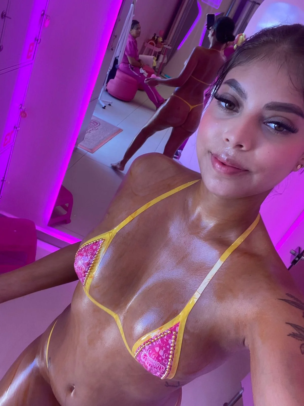 XXX Porn Photo of Nude Allisson_w 4