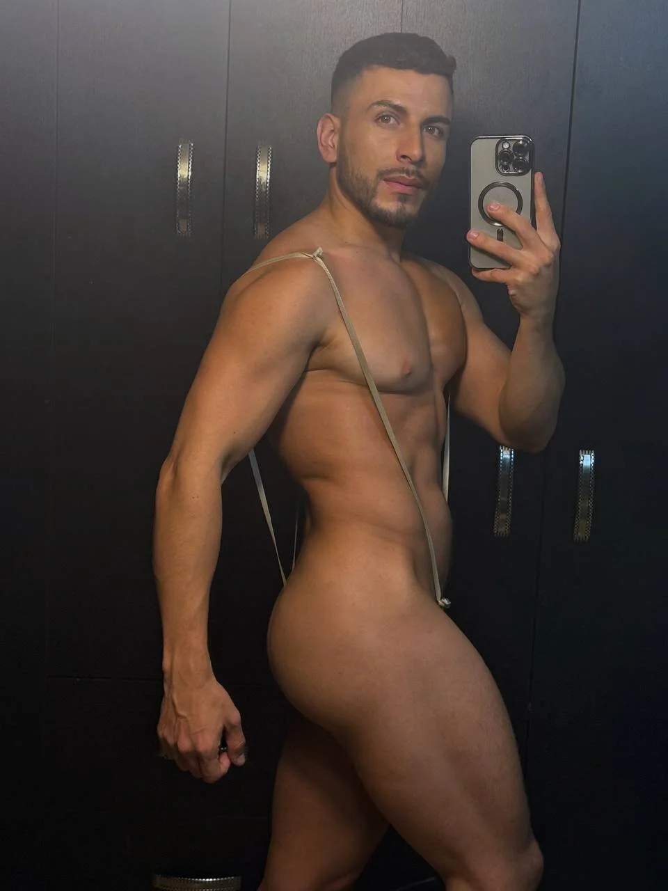 XXX Porn Photo of Nude bayronfit 115