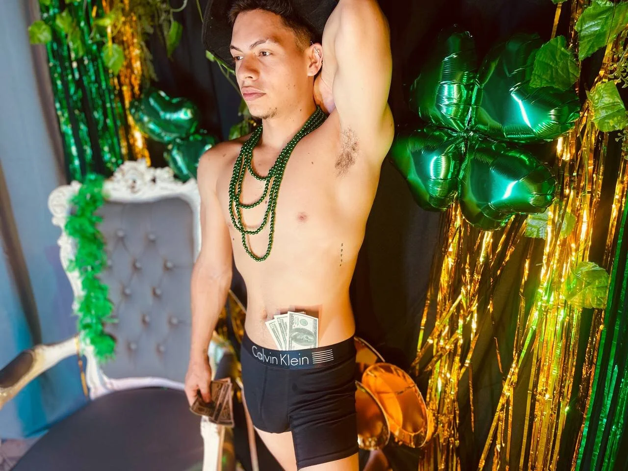 XXX Porn Photo of Nude JhosuaVega 25