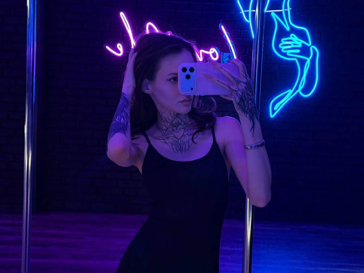 XXX Porn Photo of Nude Selena_Sharp 58