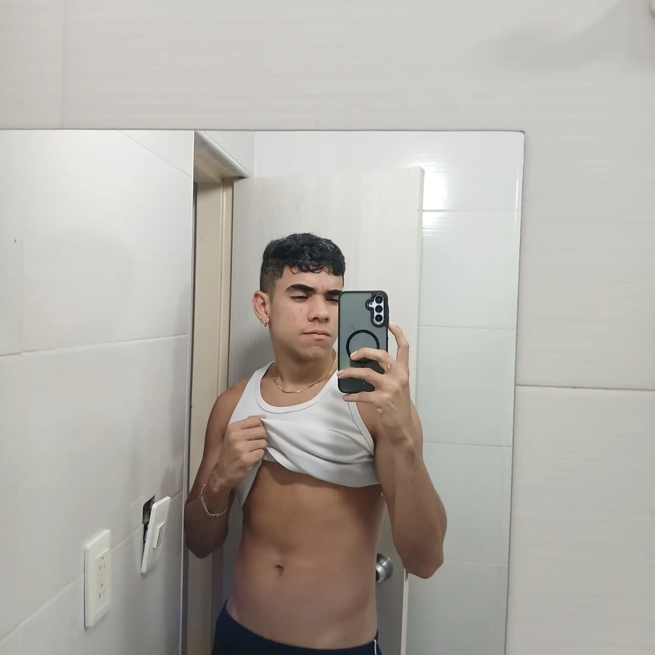XXX Porn Photo of Nude zack_joness18 71