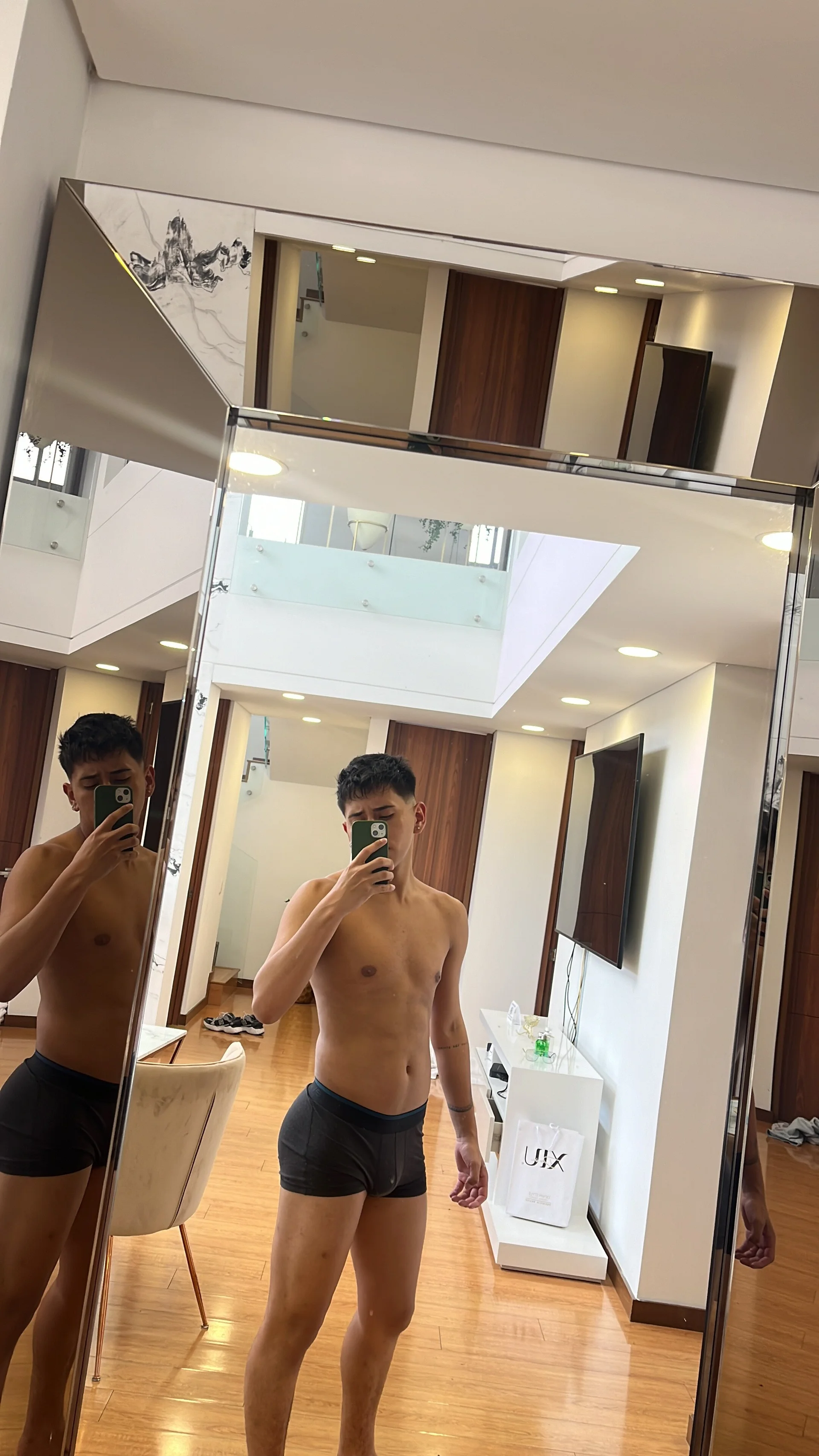 XXX Porn Photo of Nude adrik_cano__ 27
