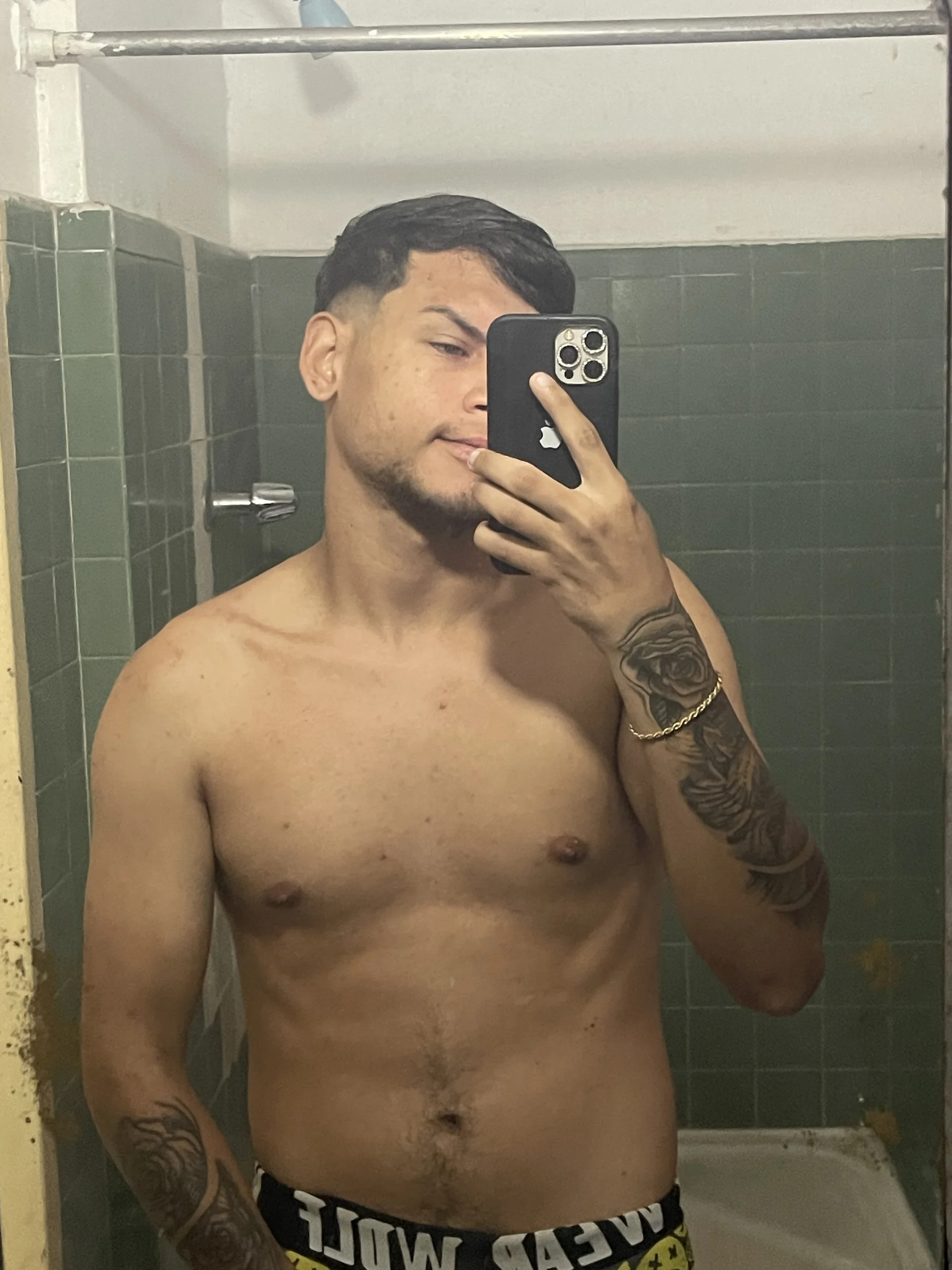 XXX Porn Photo of Nude jesusGabriel29 9