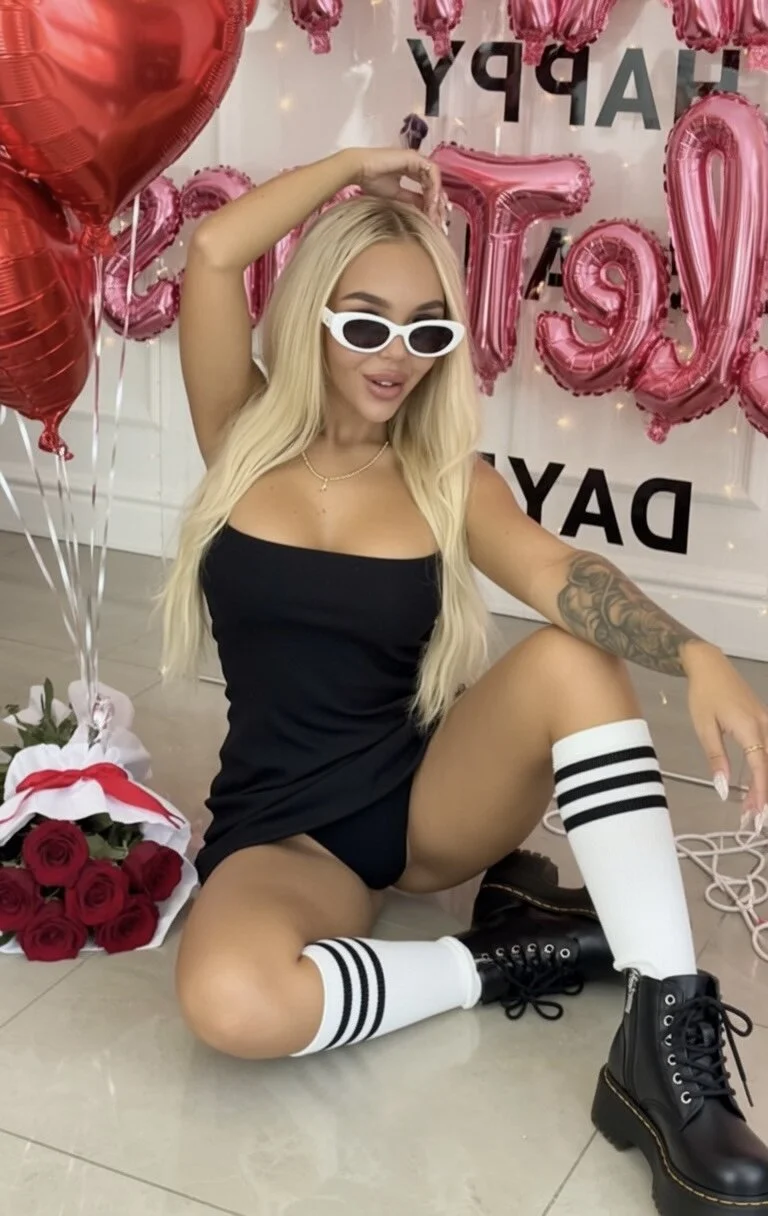 XXX Porn Photo of Nude Daisy_Abby03 17
