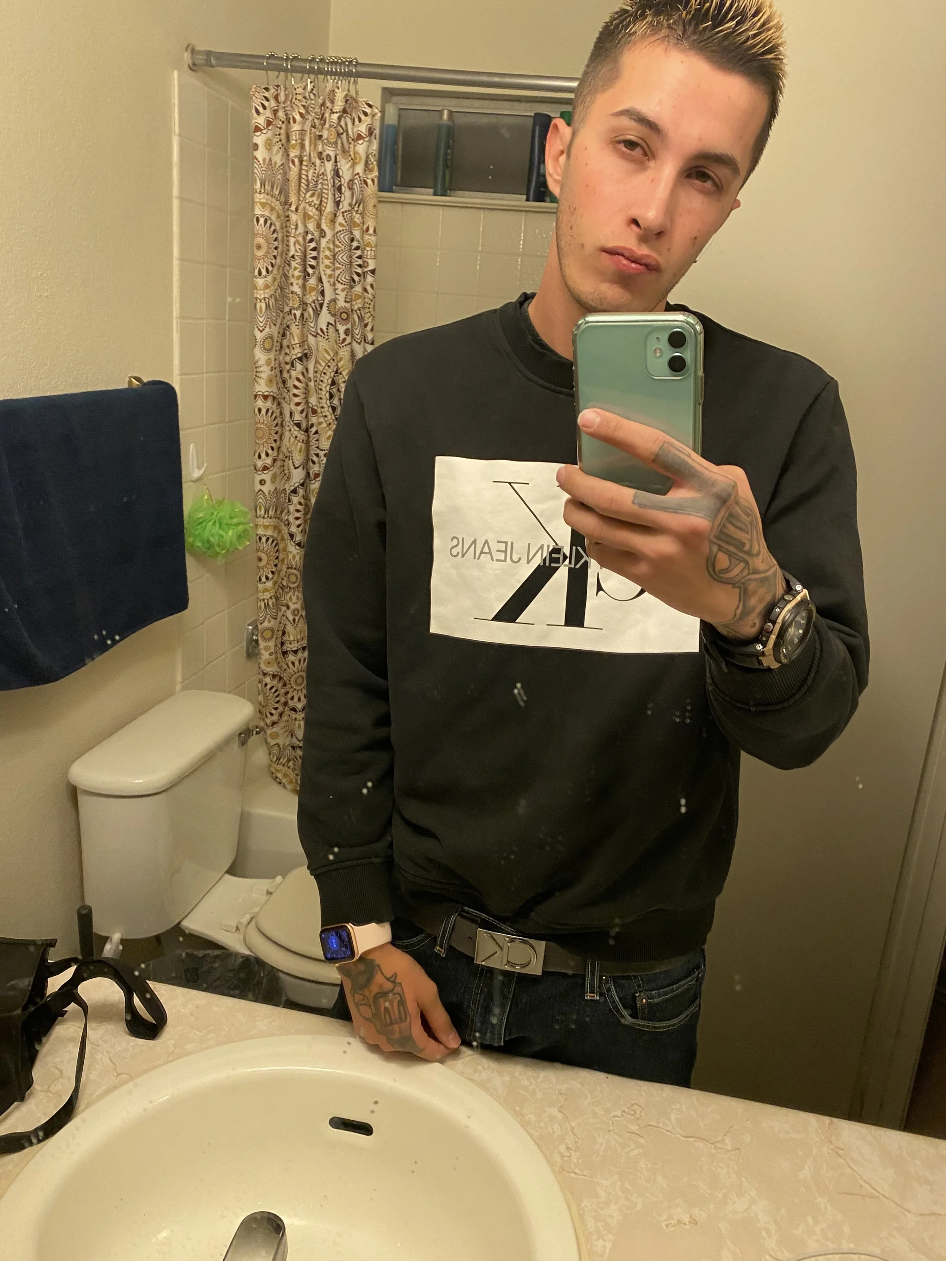 XXX Porn Photo of Nude JuicyJoshy 40