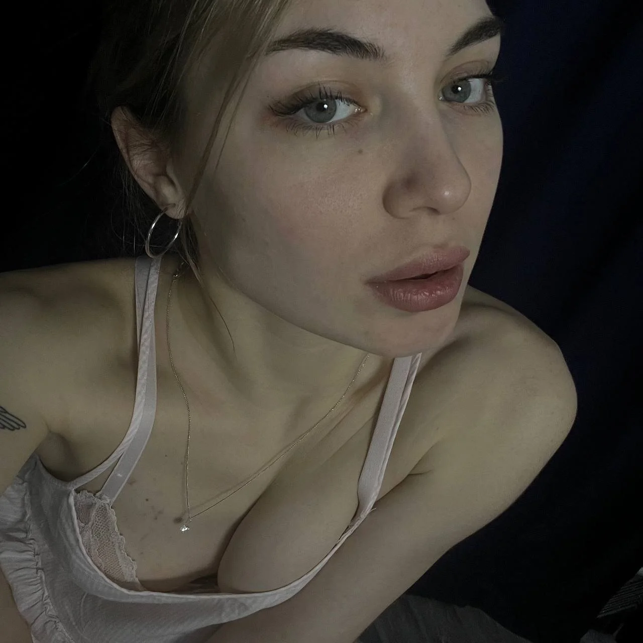 XXX Porn Photo of Nude Molly_Wheel 1