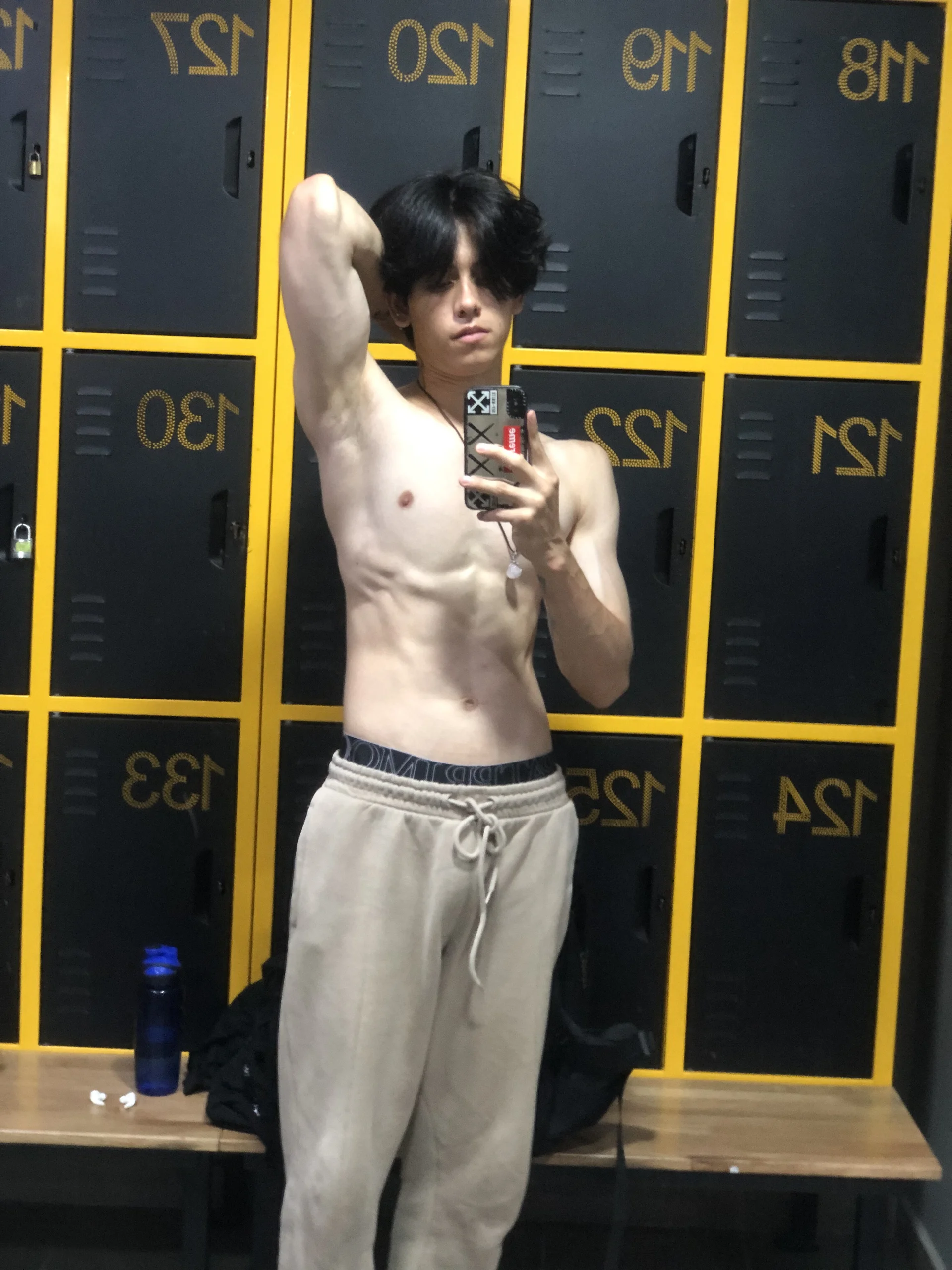 XXX Porn Photo of Nude xIce_Boy 7