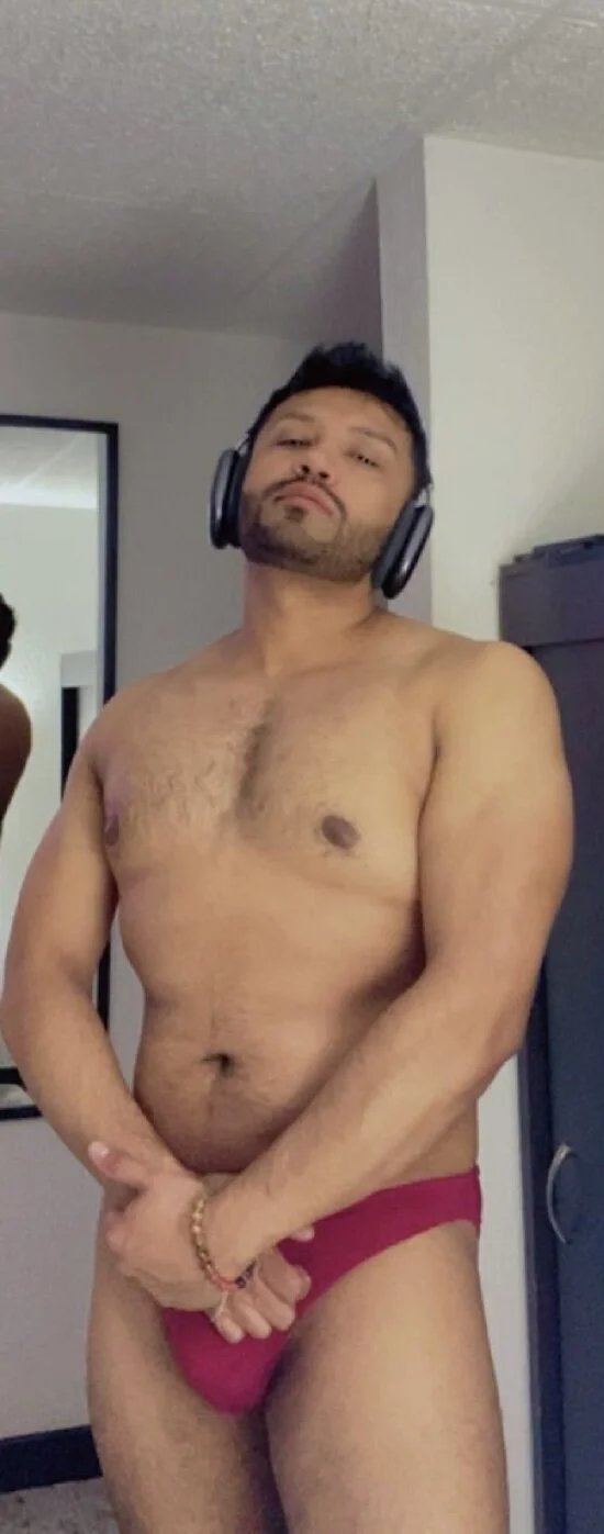 XXX Porn Photo of Nude leonartho223 4