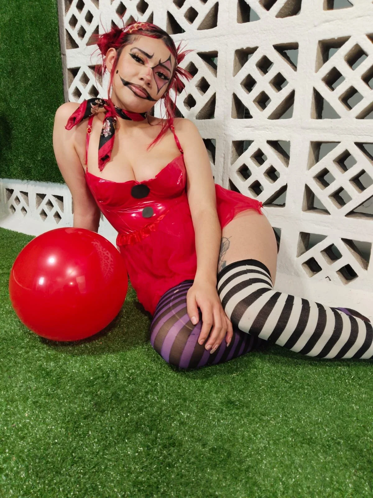 XXX Porn Photo of Nude redd_pandaa 19