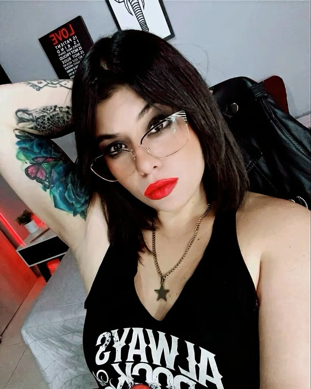 XXX Porn Photo of Nude Veronika_metal 4