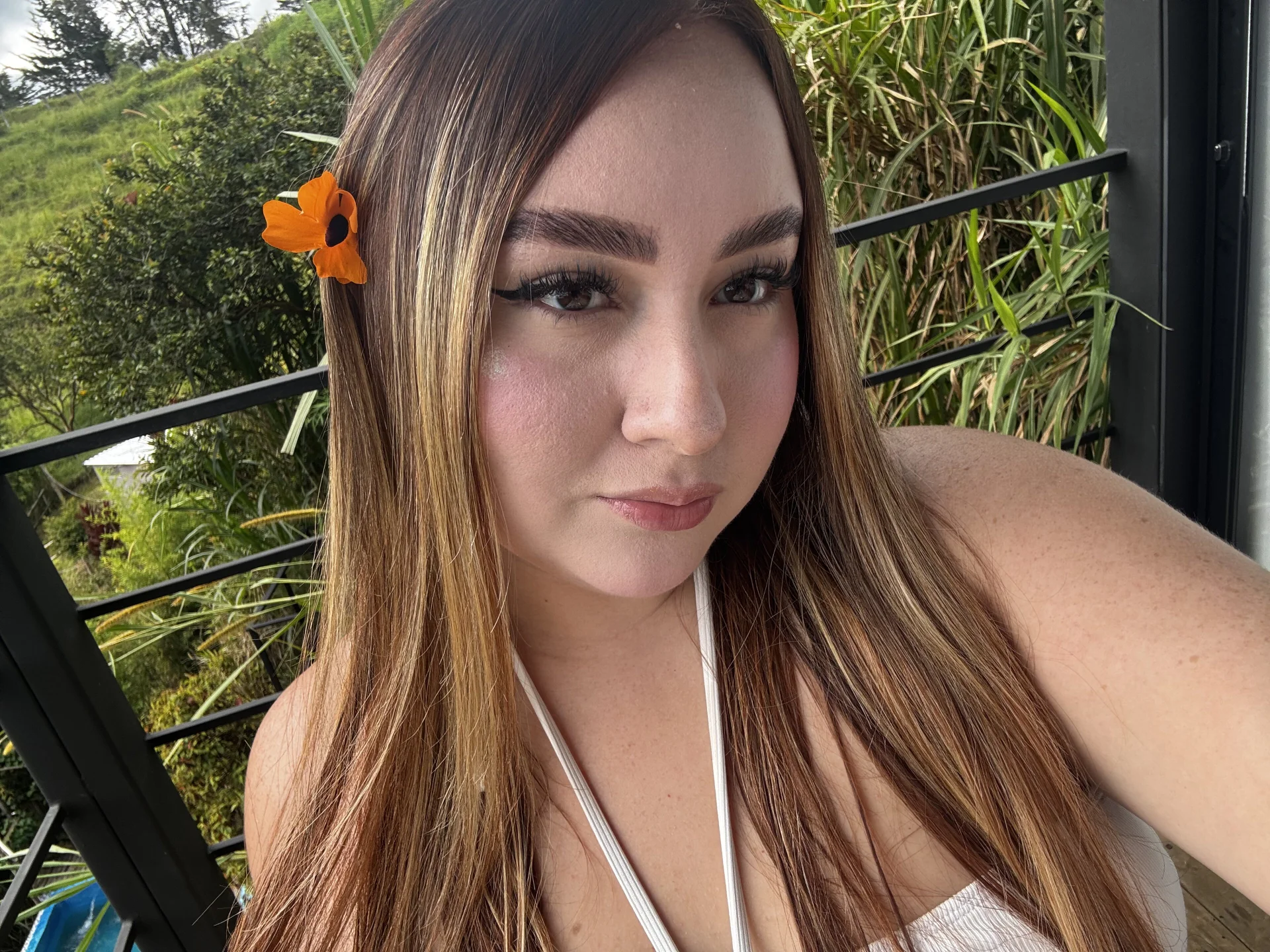 XXX Porn Photo of Nude emily_hilton1 6