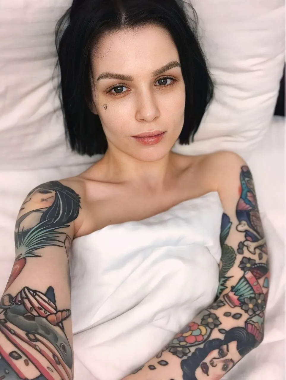 XXX Porn Photo of Nude My_toys_pink 9