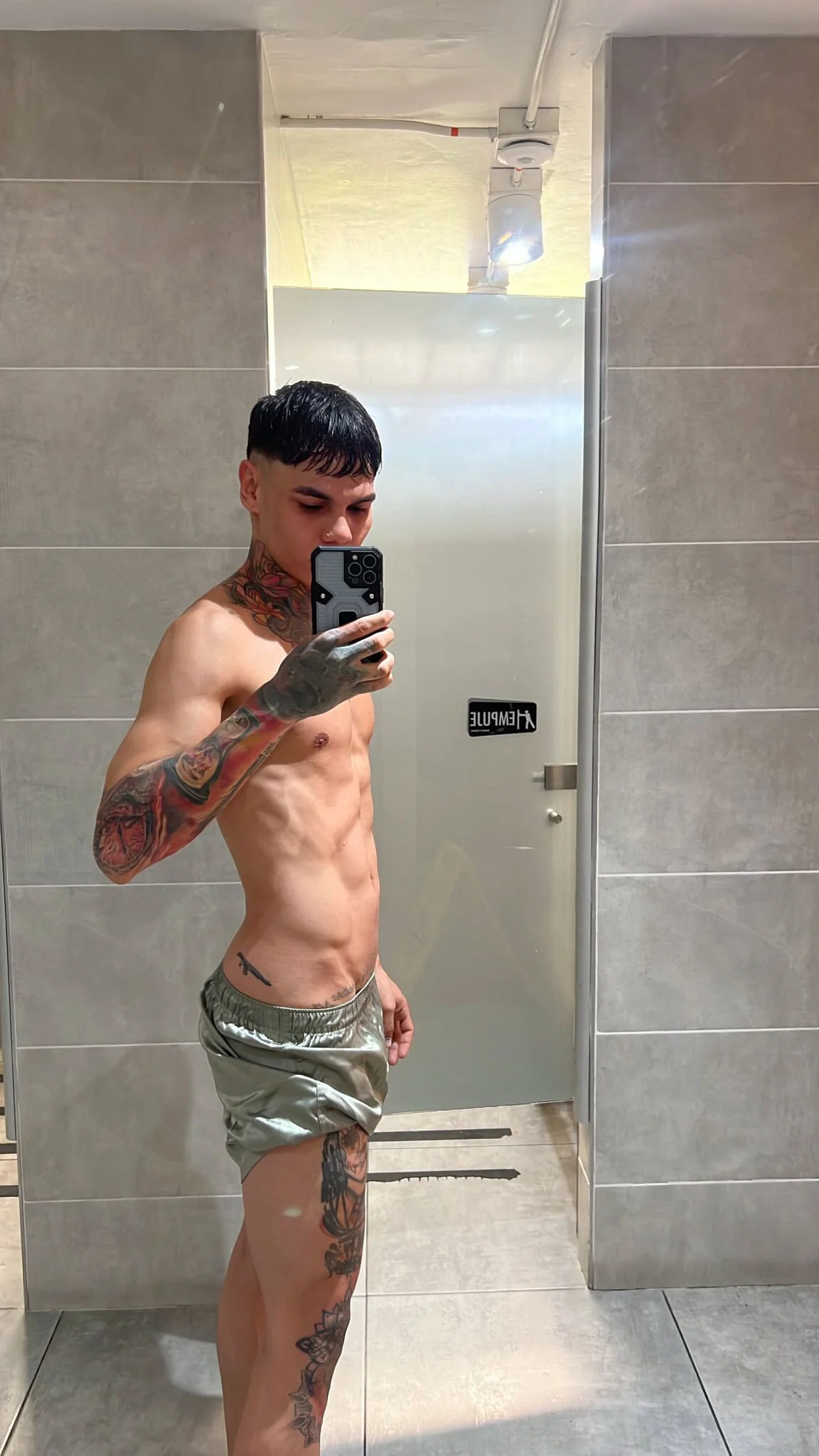 XXX Porn Photo of Nude xavierblak 15