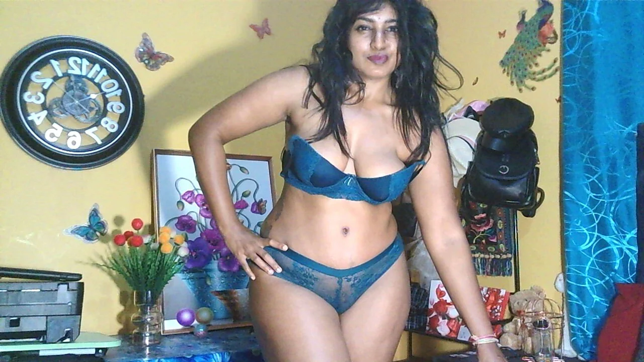 XXX Porn Photo of Nude RoyalIndianCreamPuff1 2