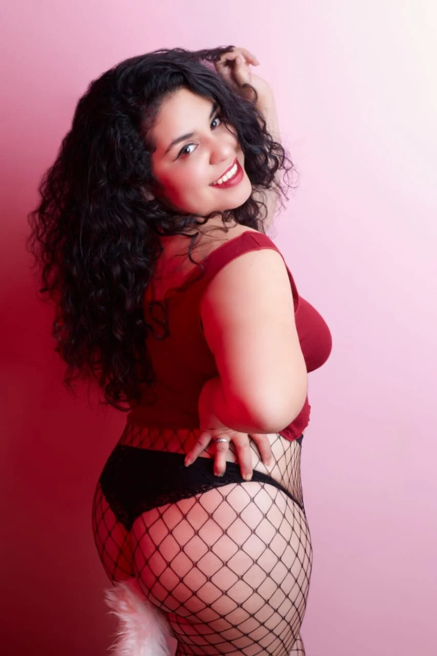 XXX Porn Photo of Nude Anne_purple 12
