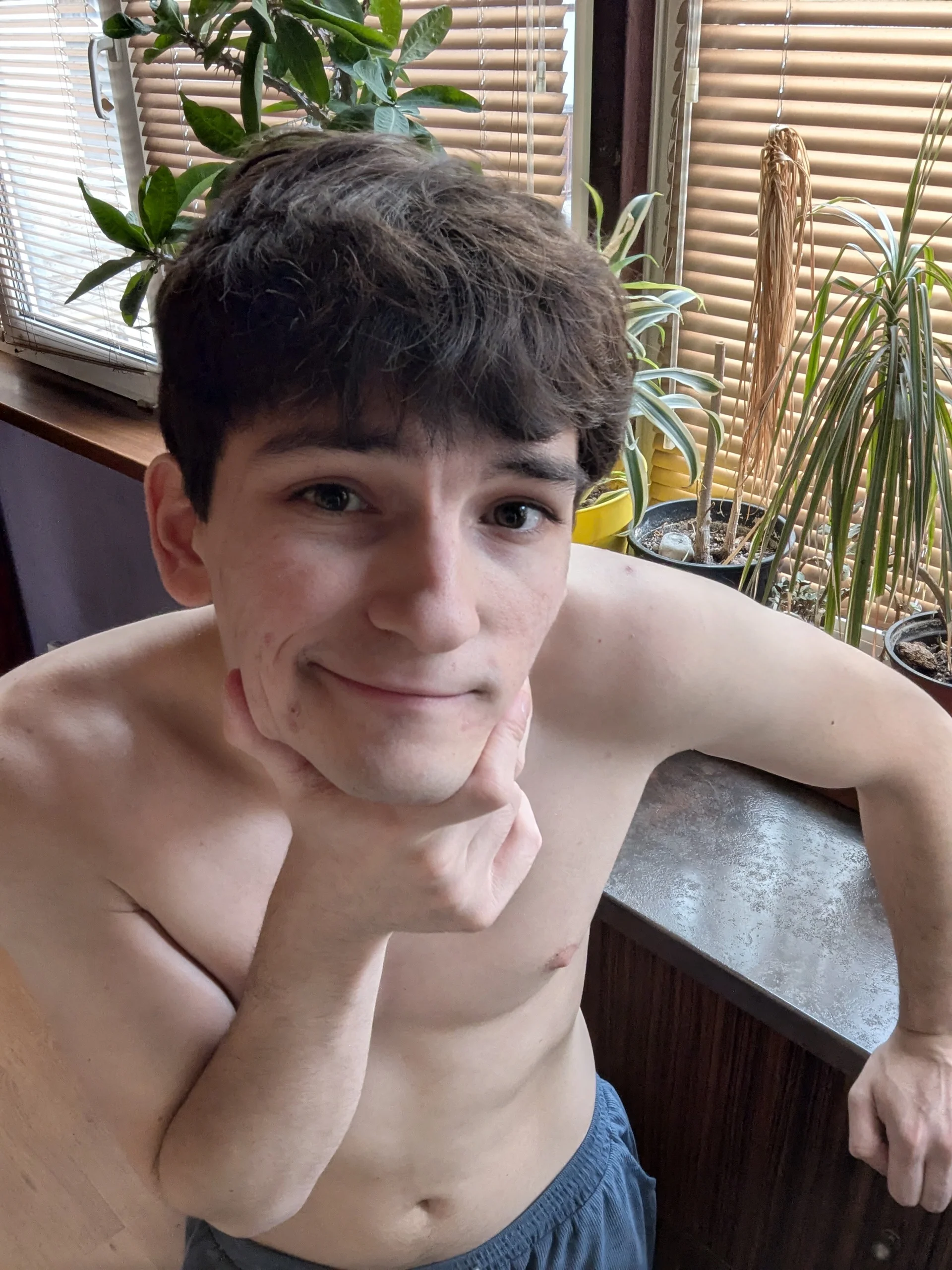 XXX Porn Photo of Nude leo_cutie 2