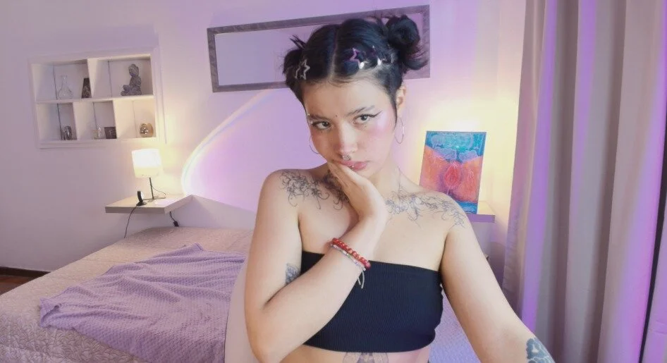 XXX Porn Photo of Nude Luna_Blooms 4