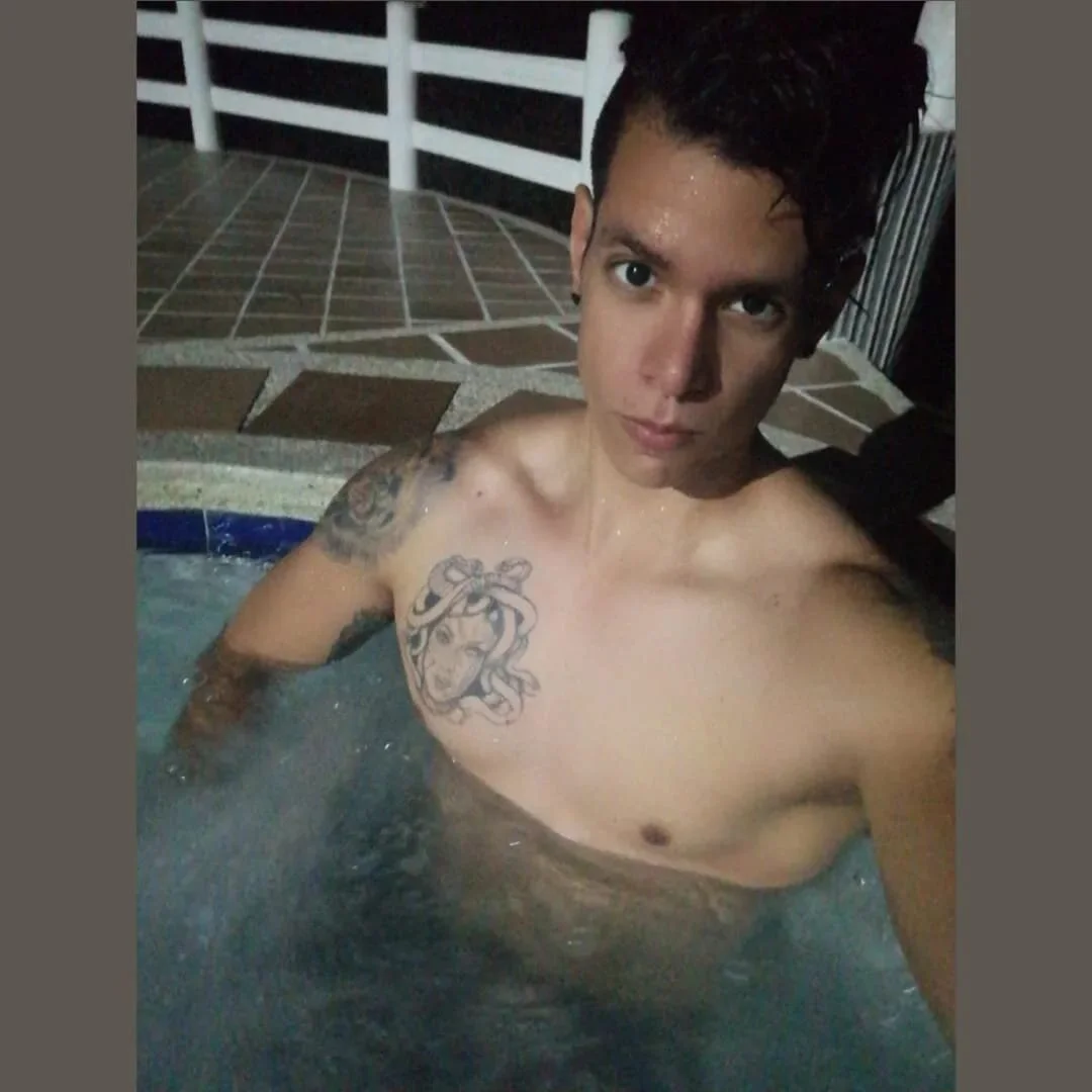 XXX Porn Photo of Nude David7sw 1