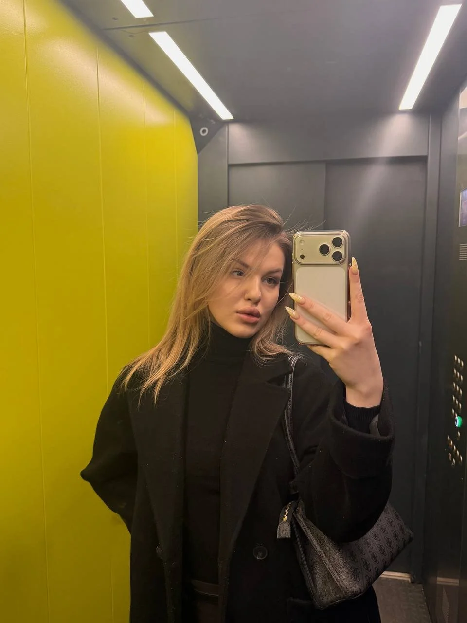 XXX Porn Photo of Nude AkylinaGold 14