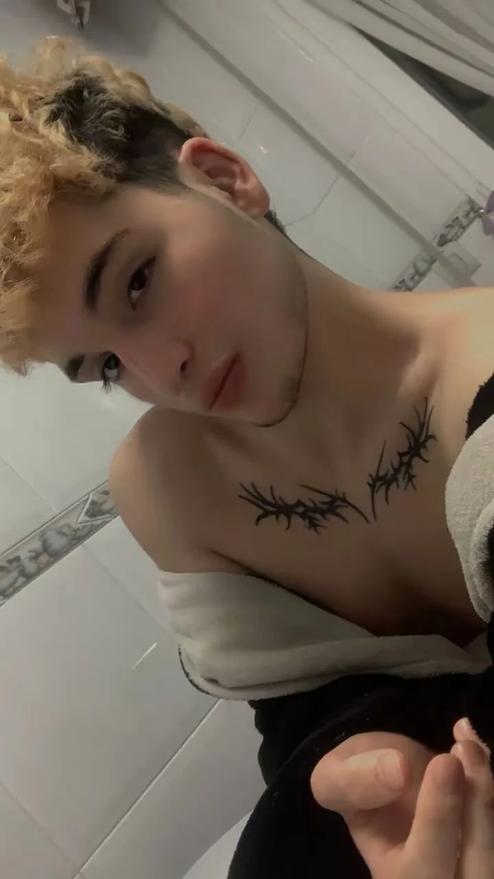 XXX Porn Photo of Nude ian_lombardi 1
