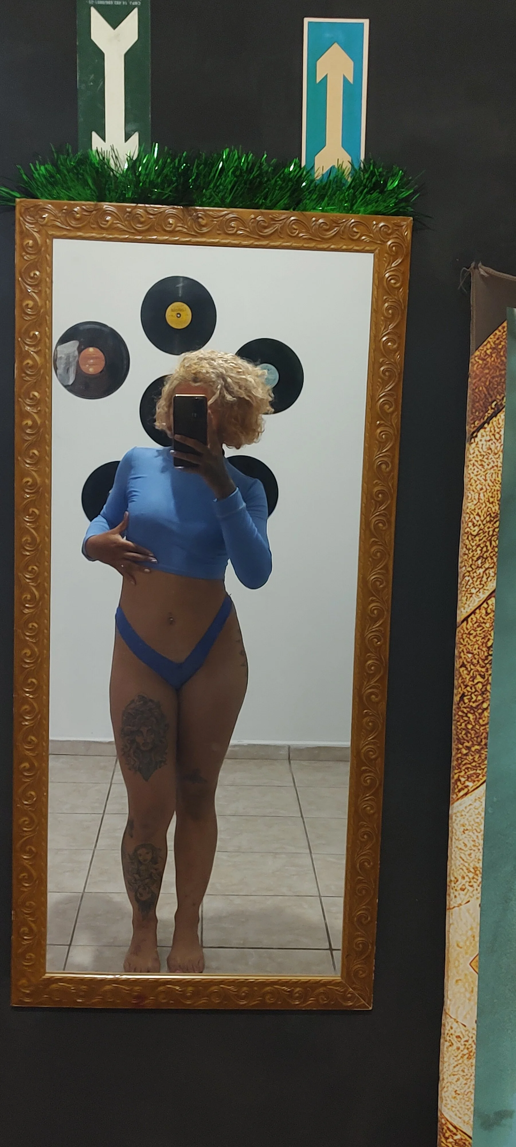 XXX Porn Photo of Nude Larissamondeck 4