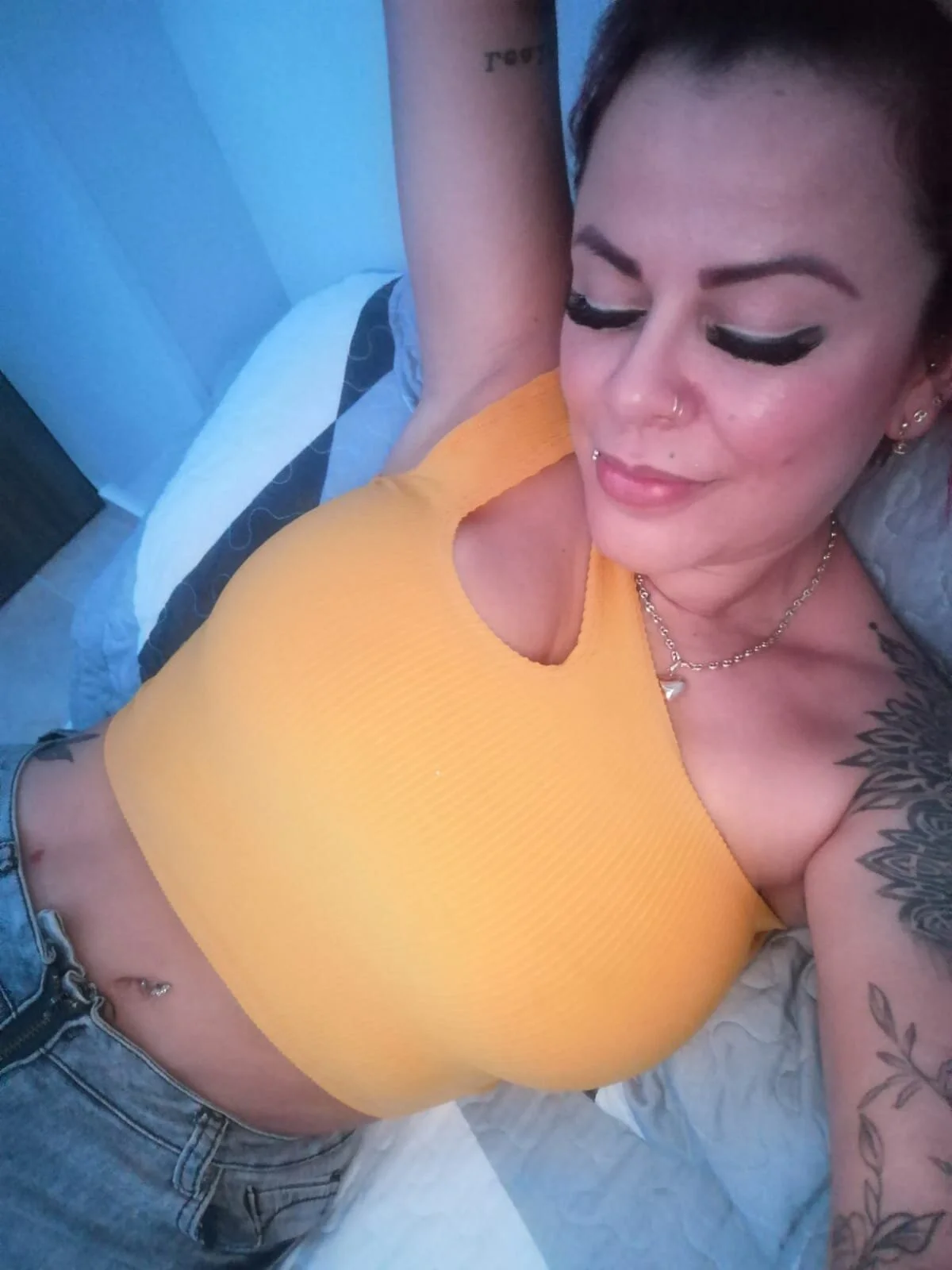 XXX Porn Photo of Nude KAROL_MILF 3