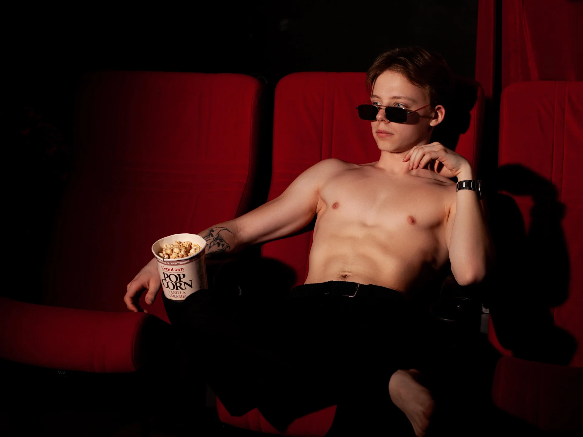 XXX Porn Photo of Nude SimonWarner 6