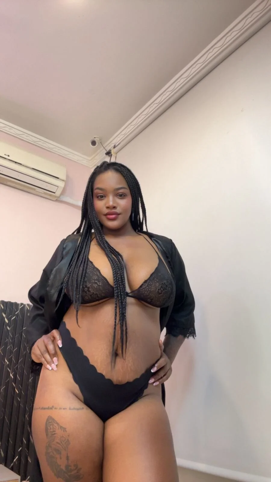 XXX Porn Photo of Nude chanel_brunette 303