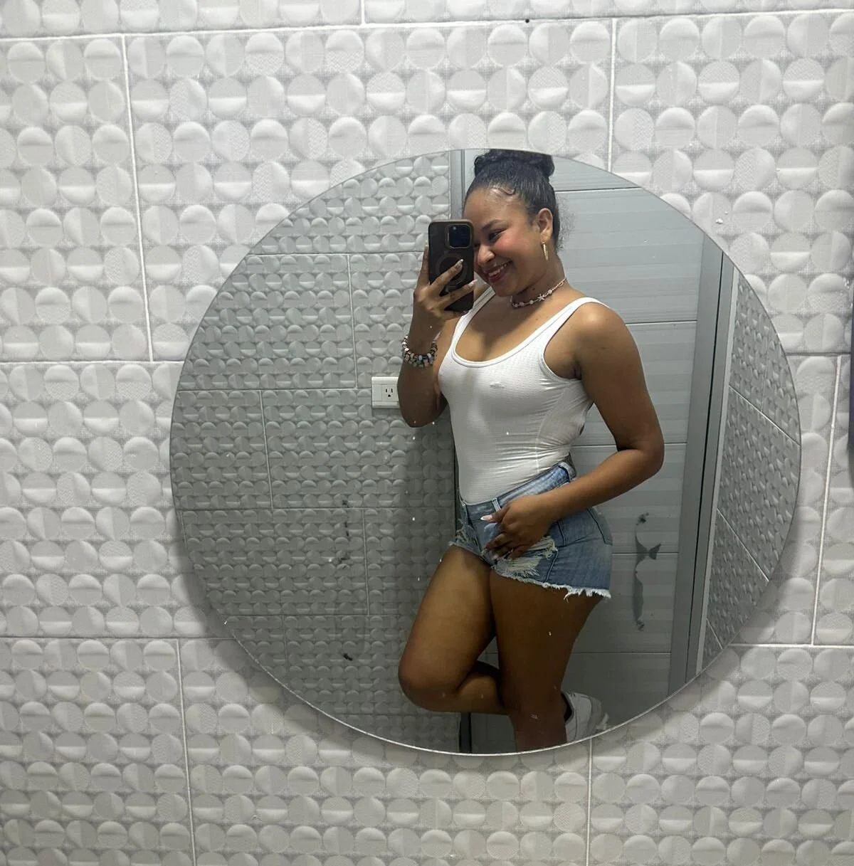 XXX Porn Photo of Nude Lis__Shepard 2
