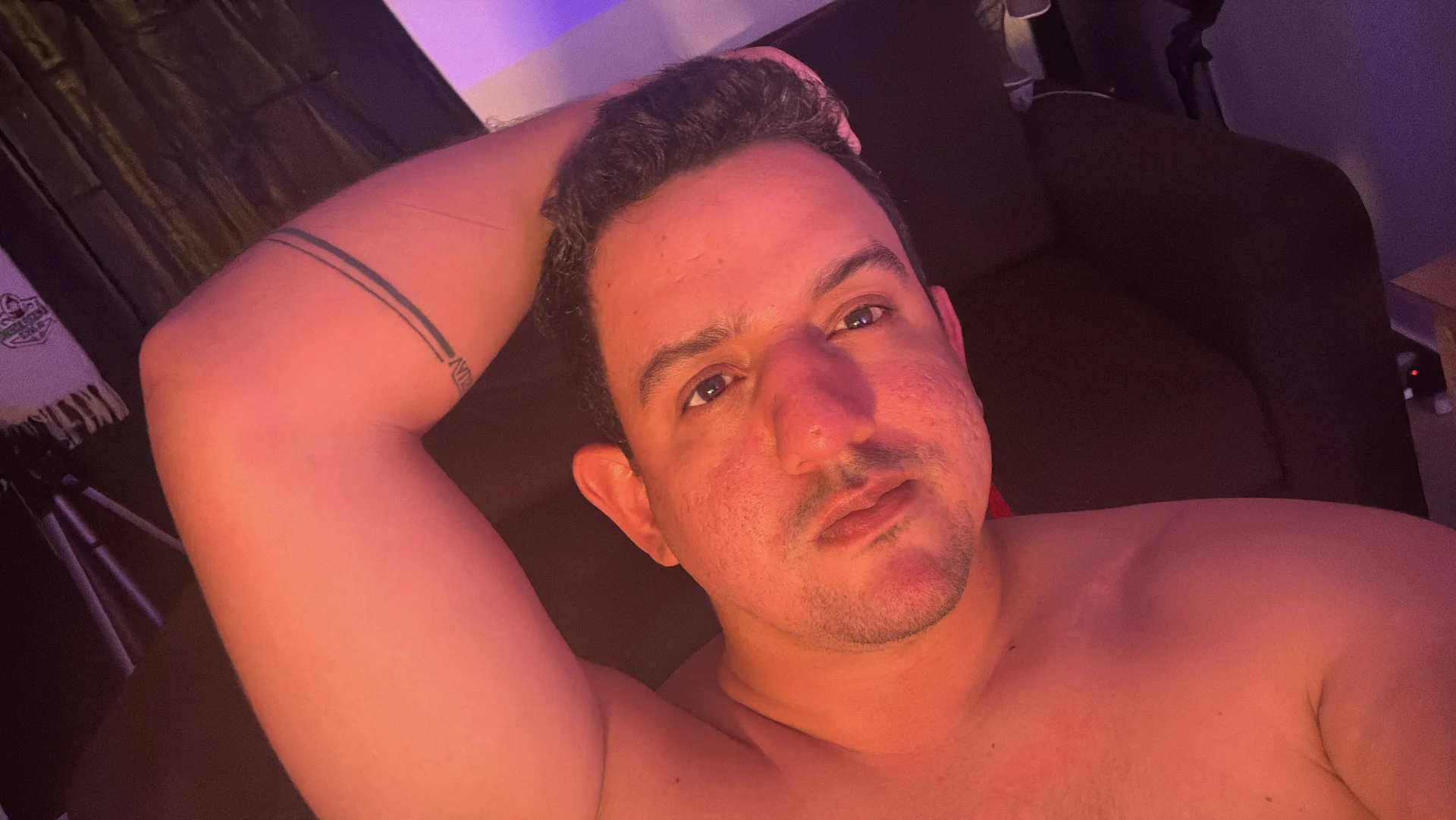 XXX Porn Photo of Nude Arturolover 2