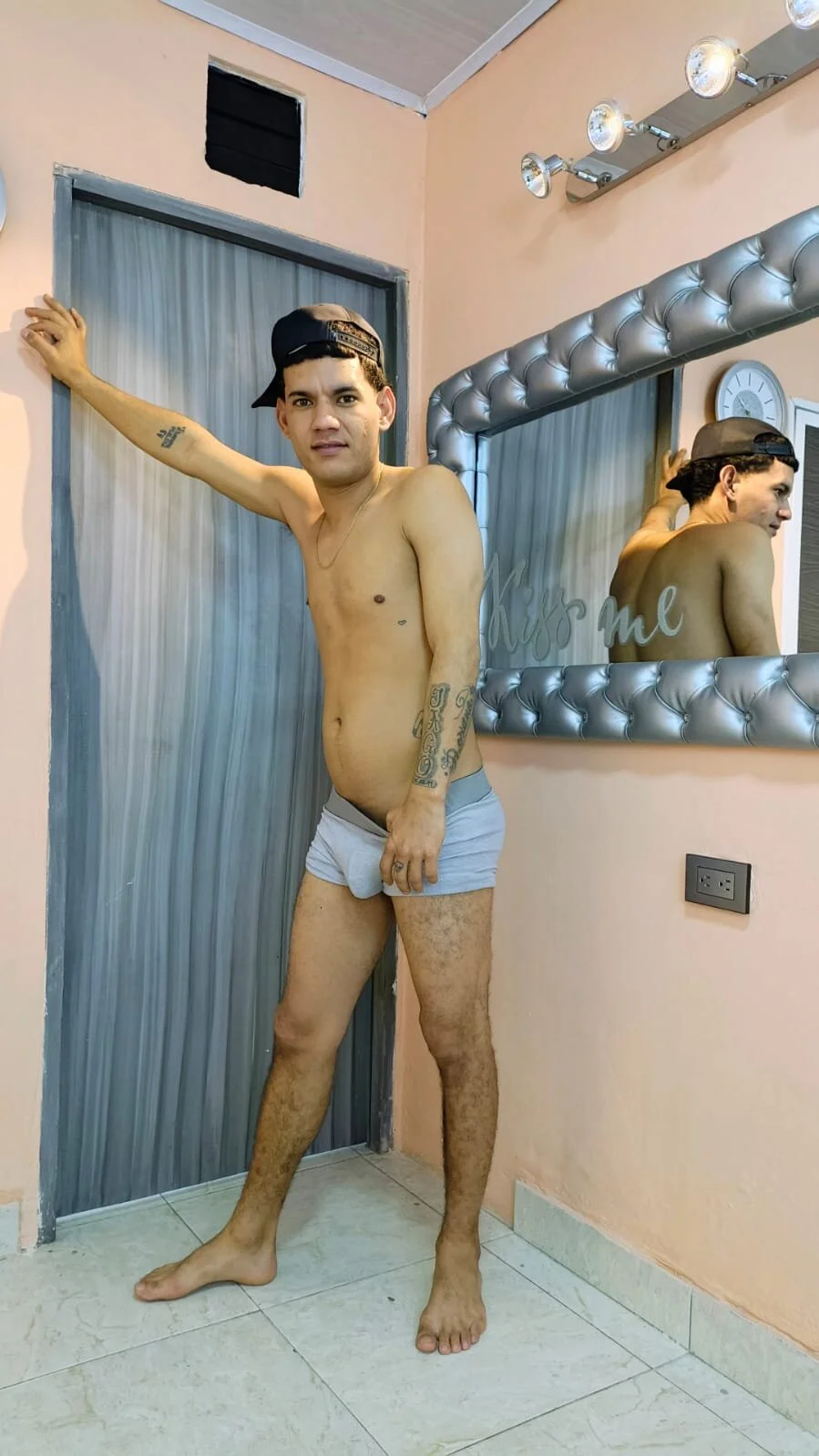 XXX Porn Photo of Nude tomii_19 1