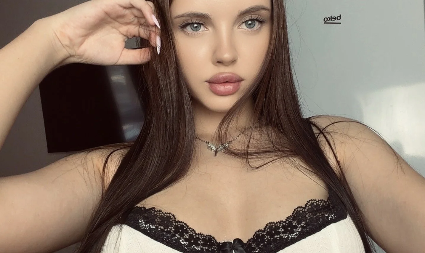 XXX Porn Photo of Nude aminaliven 32