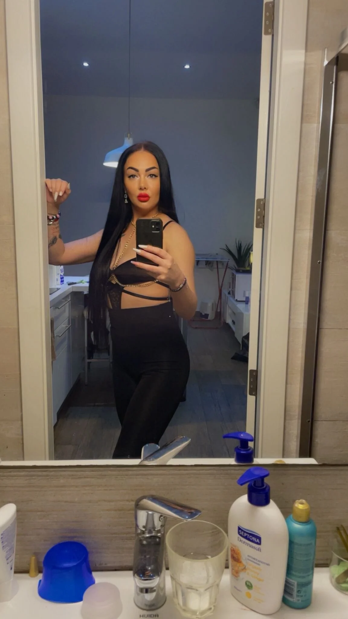 XXX Porn Photo of Nude MissPolefire 6