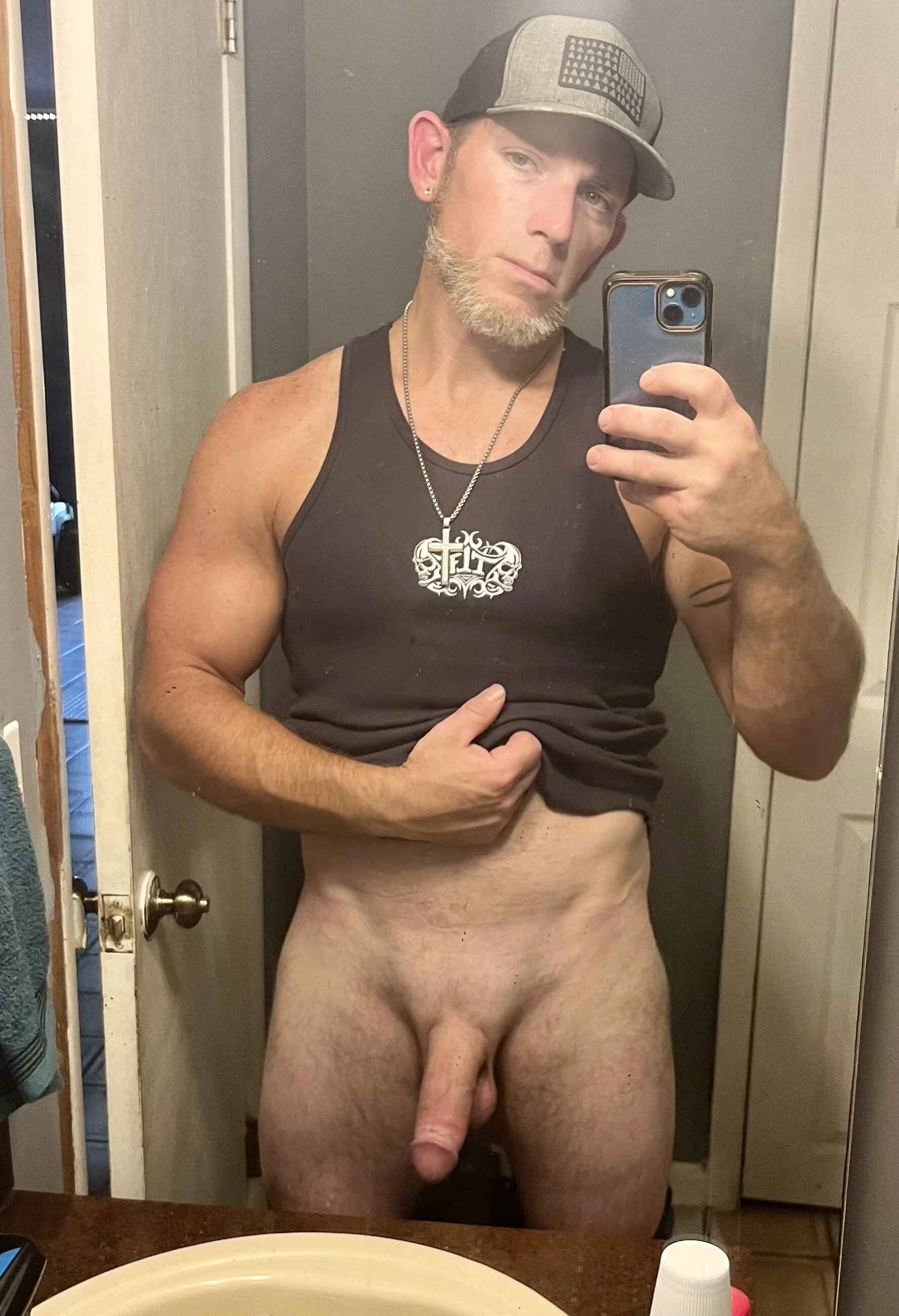 XXX Porn Photo of Nude Maxgirthx 8