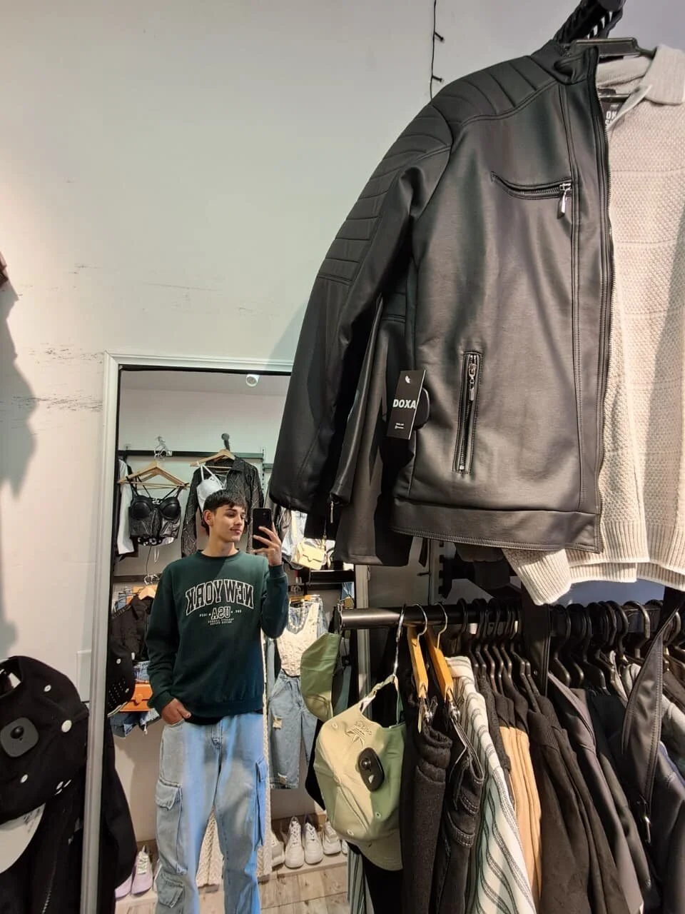 XXX Porn Photo of Nude AxelKiran 3