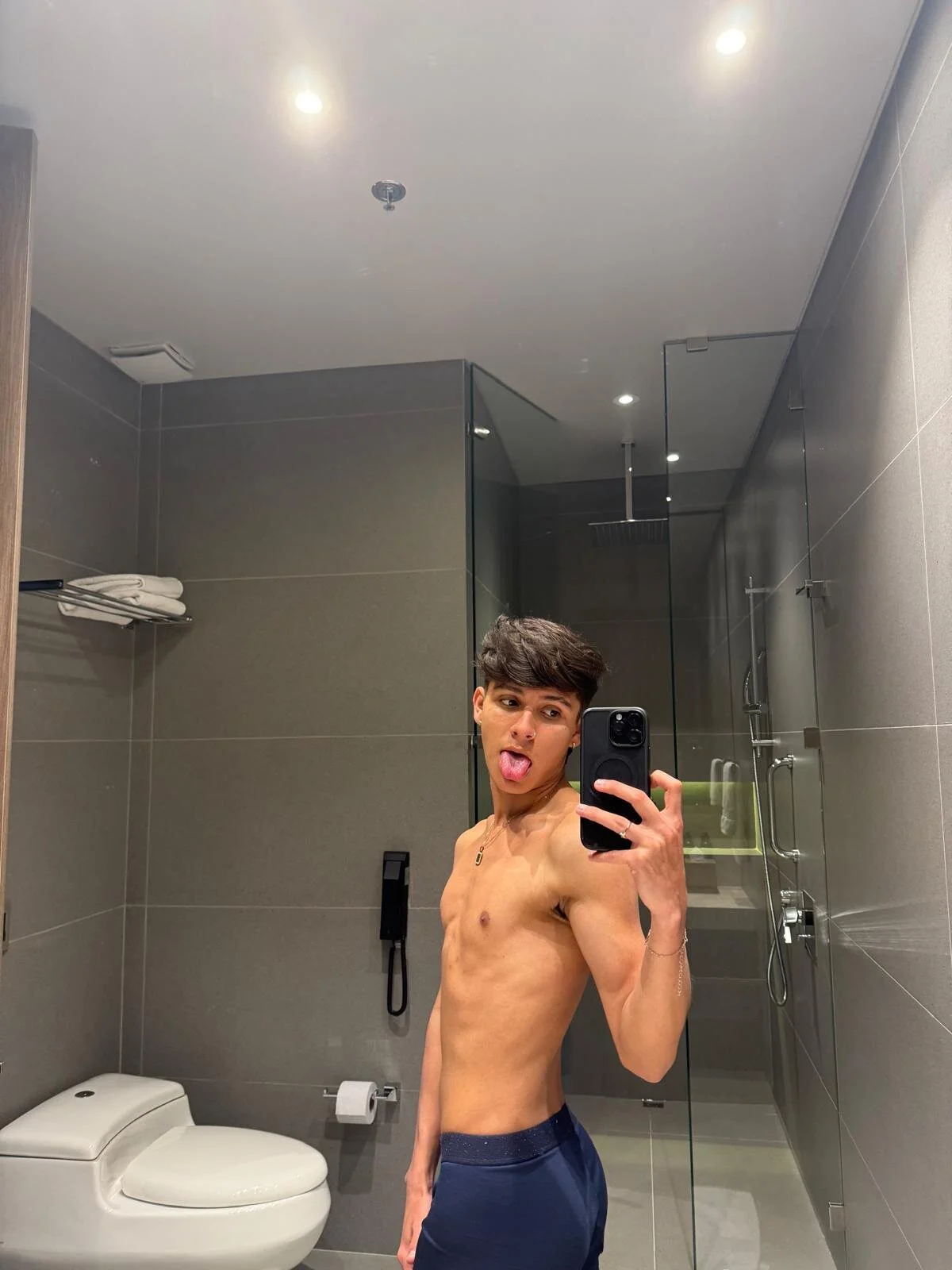 XXX Porn Photo of Nude Angelitocute 16
